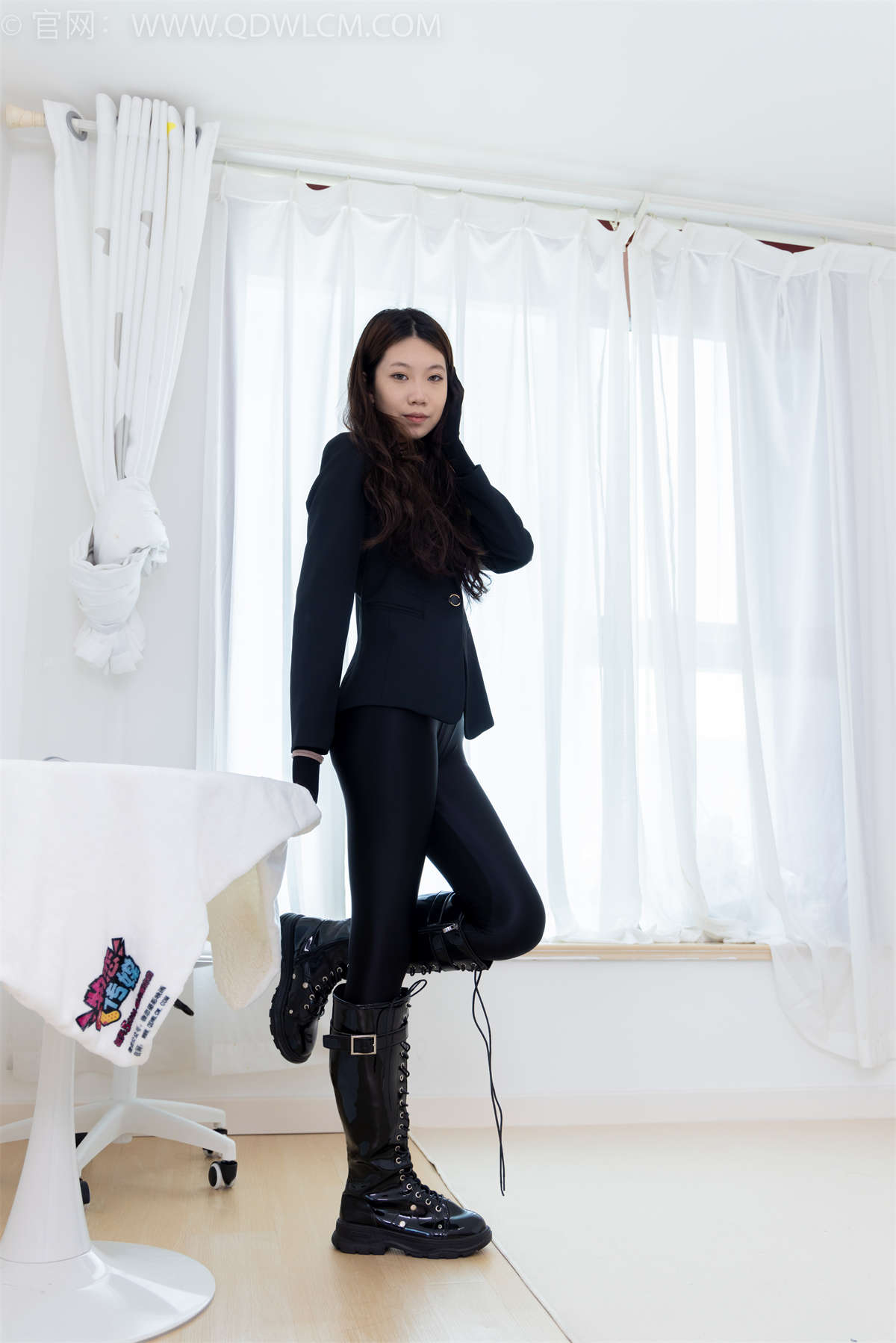 图片[2]-物恋传媒 NO.1695 纤纤-凛冬散去-日更街拍