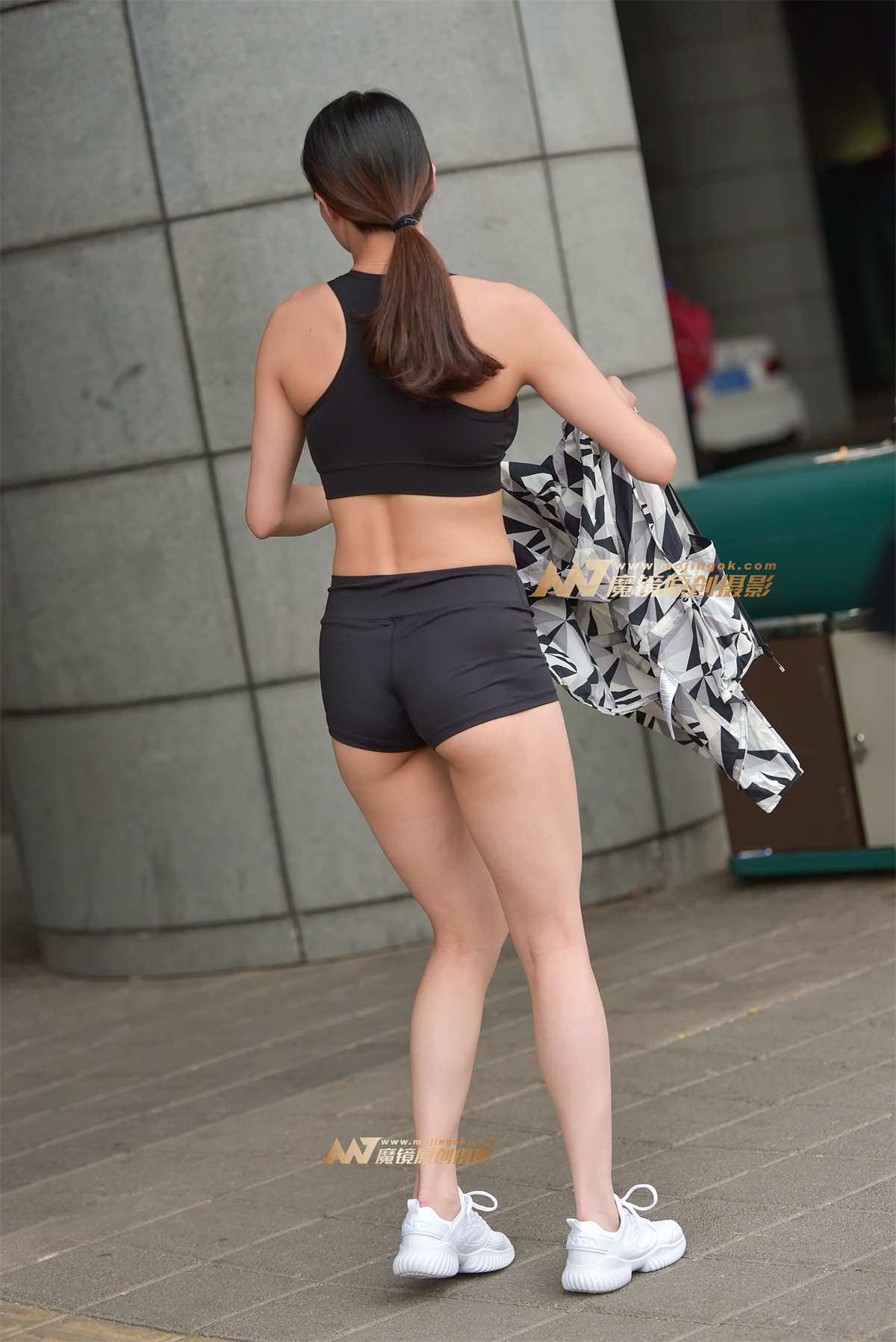 图片[2]-傲人身材的健身女郎-日更街拍