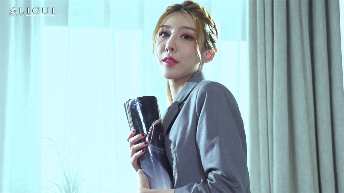 图片[2]-Ligui丽柜视频 2020.08.20 BOSS招聘季 兔子-日更街拍