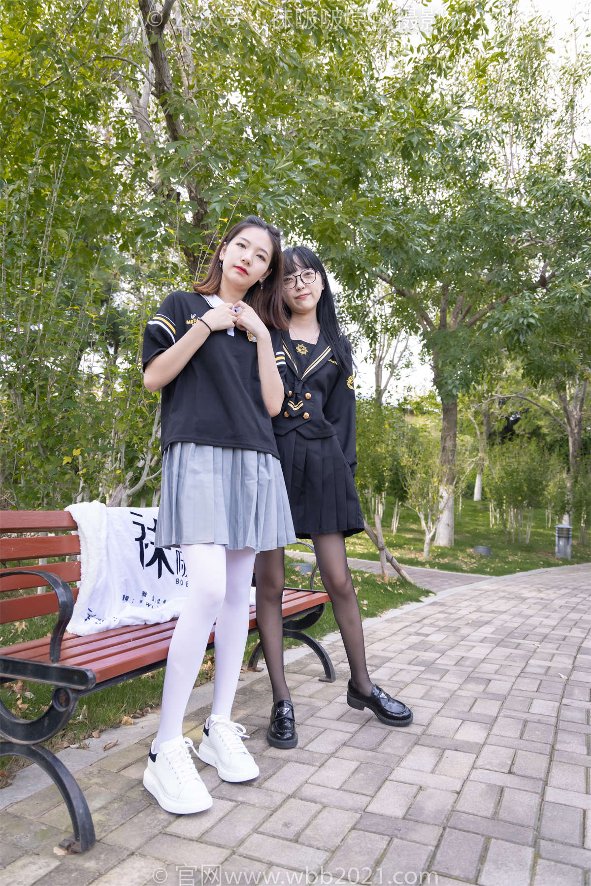 图片[2]-袜啵啵 No.332 小甜豆稚予-除夕快乐～ 花絮版-日更街拍