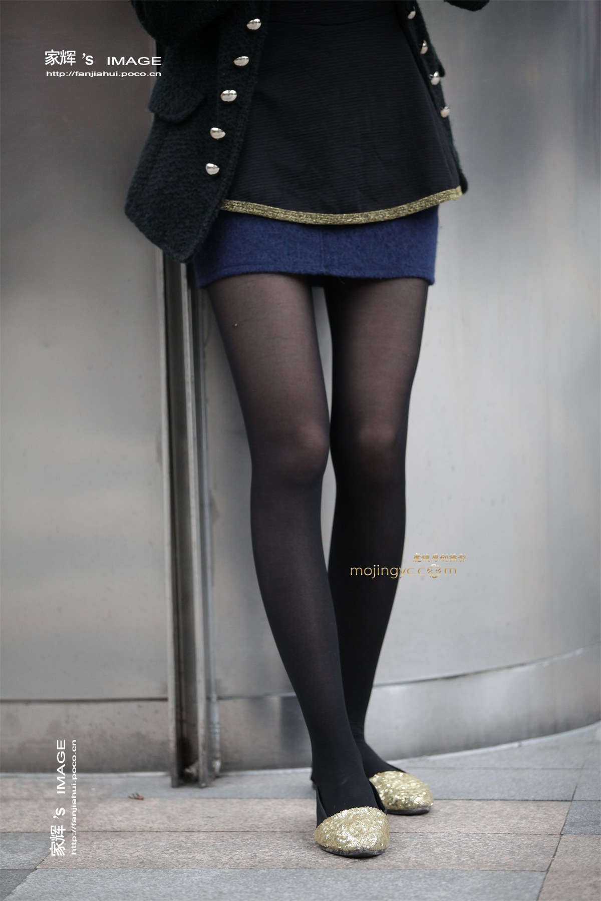 图片[2]-蓝色超短裙黑丝长腿mm-日更街拍