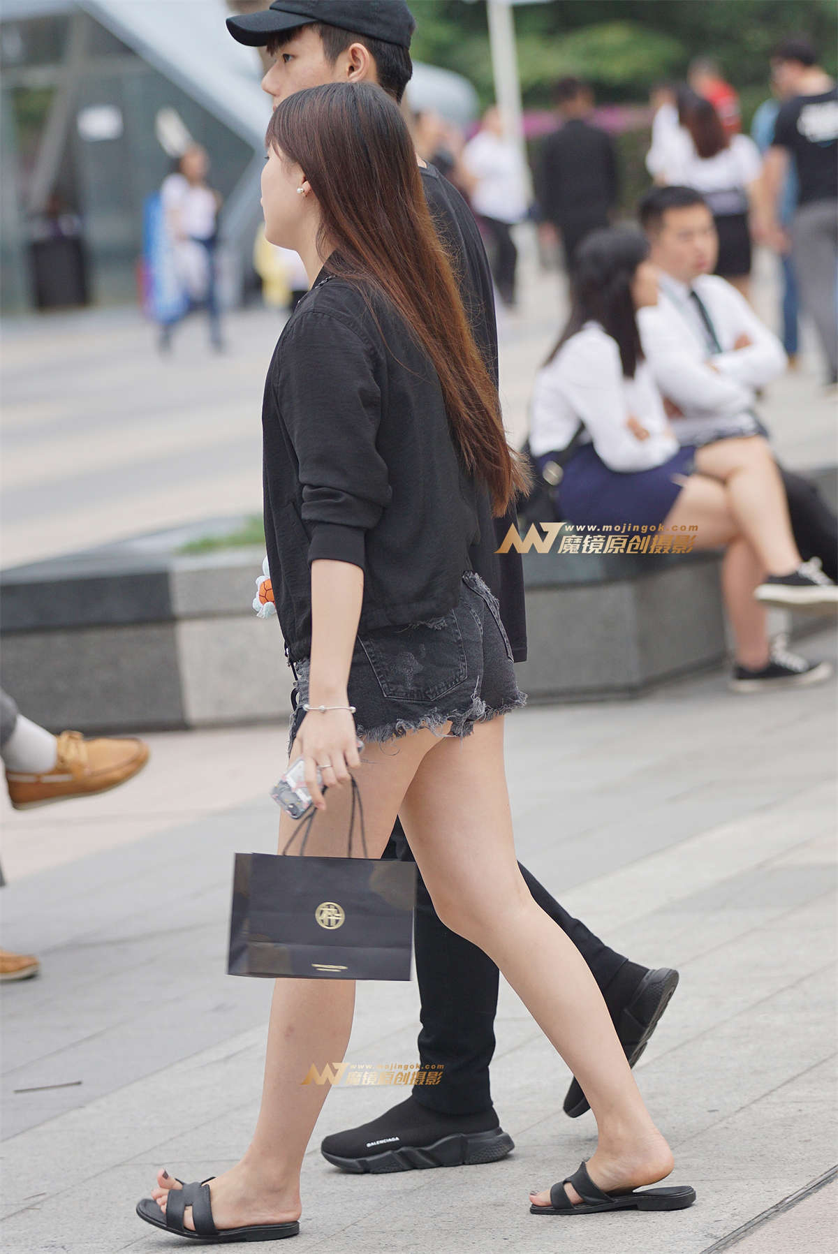 图片[2]-雨天侧拍月牙-日更街拍