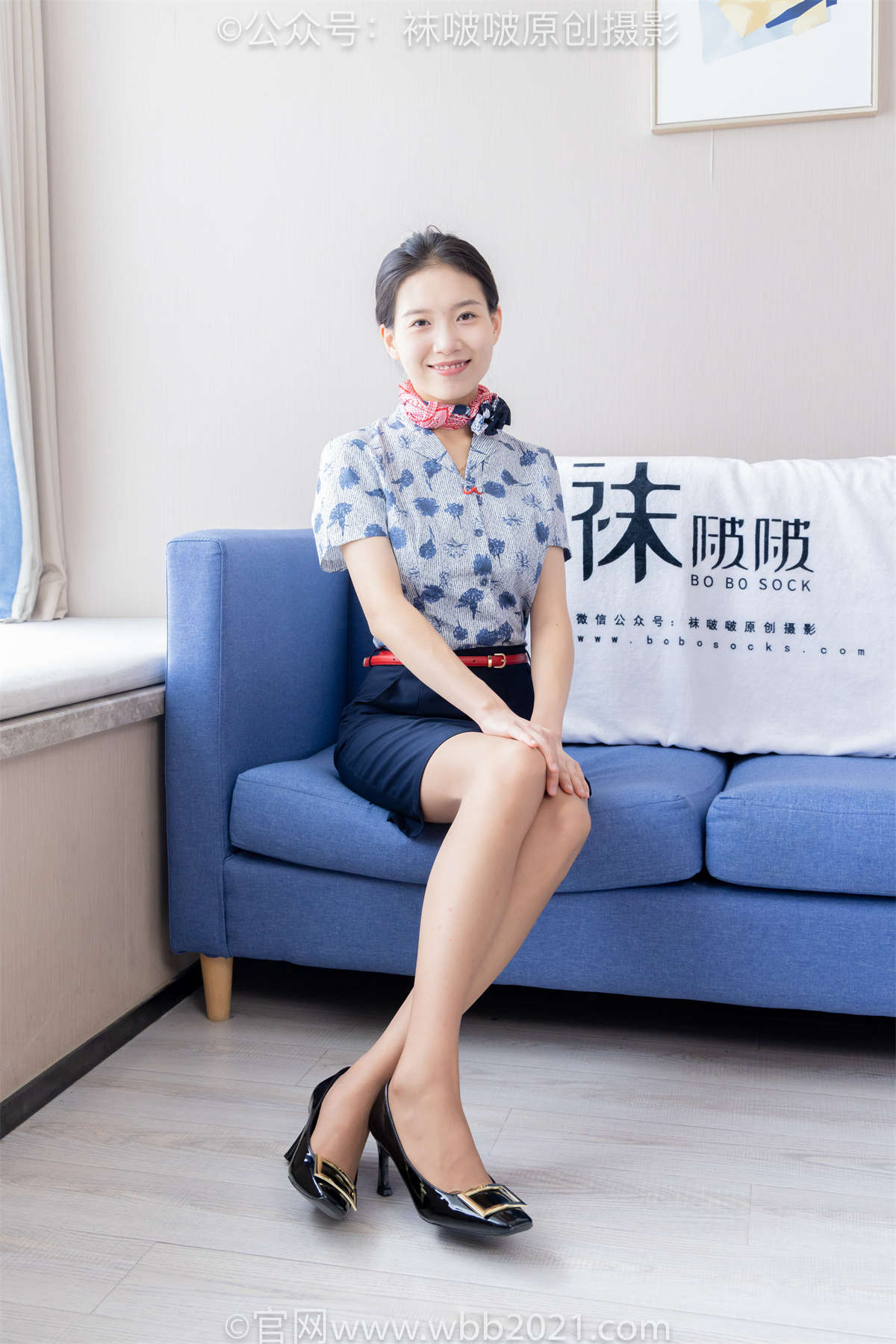 袜啵啵 No.334 芝士-东航制服、两双高跟鞋、薄肉丝（脚尖透明款）、薄灰丝（脚尖加固款）花絮版-日更街拍