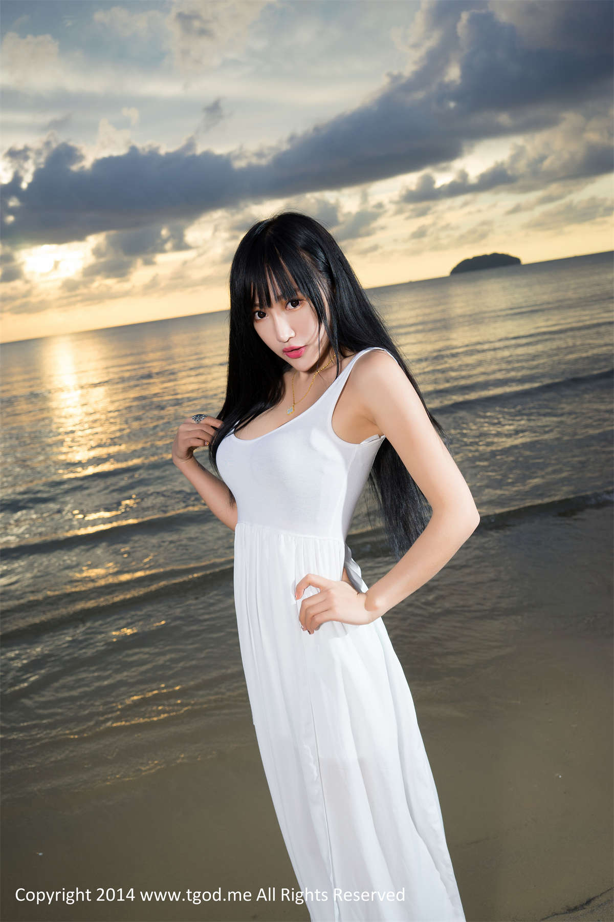 TGOD推女神 2014.12.31 快乐的美丽 杨上萱沙巴旅拍第3弹-日更街拍