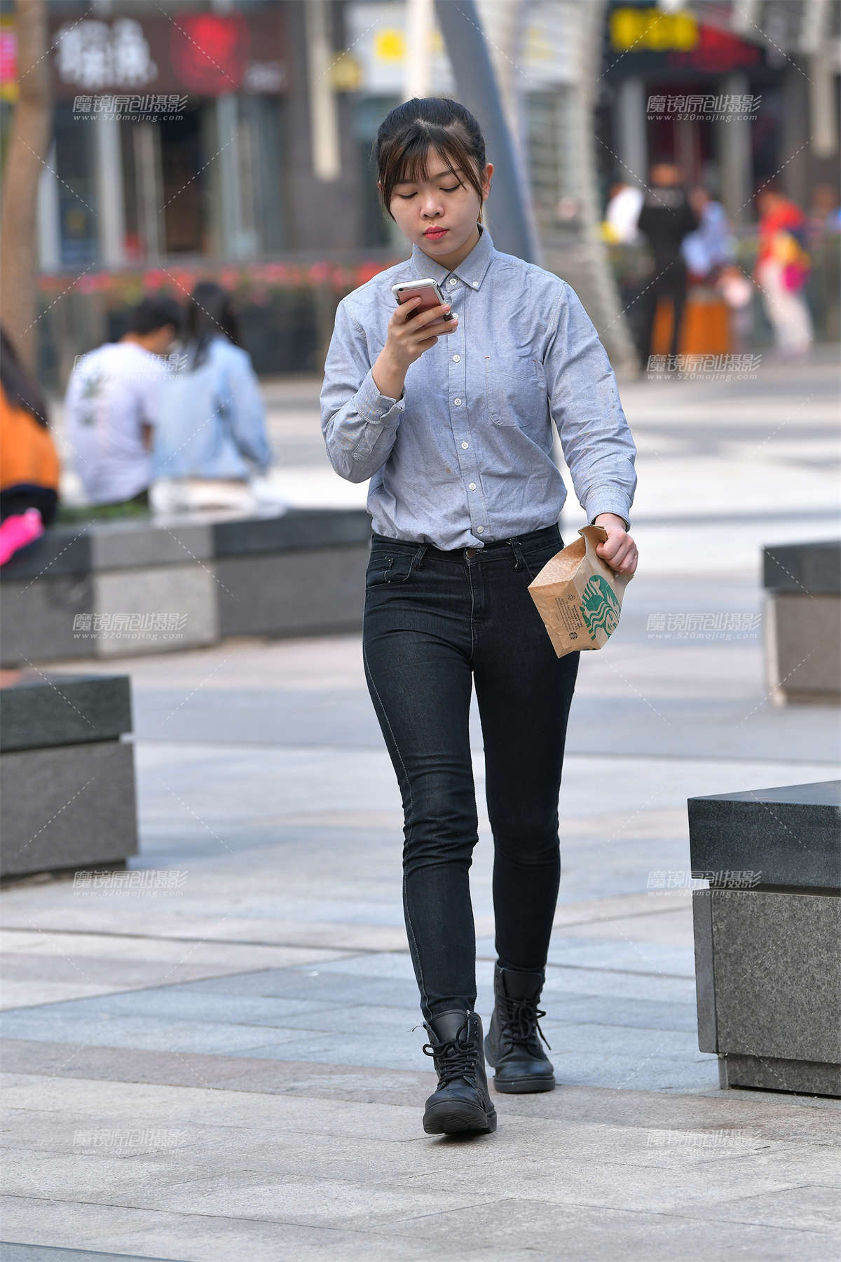 黑色紧牛MM-日更街拍