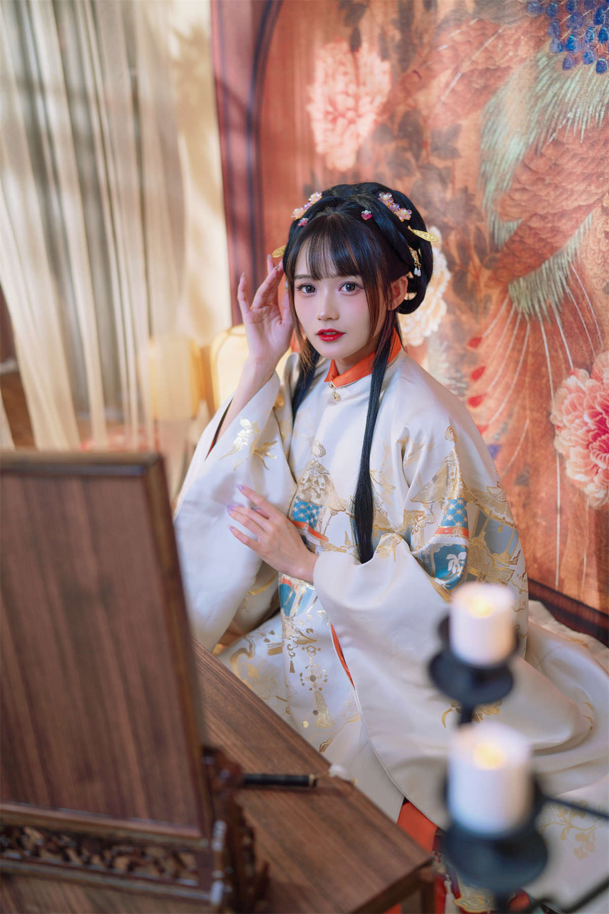 YITUYU艺图语 2023.05.29 小轩窗，正梳妆 兔子Zzz不吃胡萝卜-日更街拍