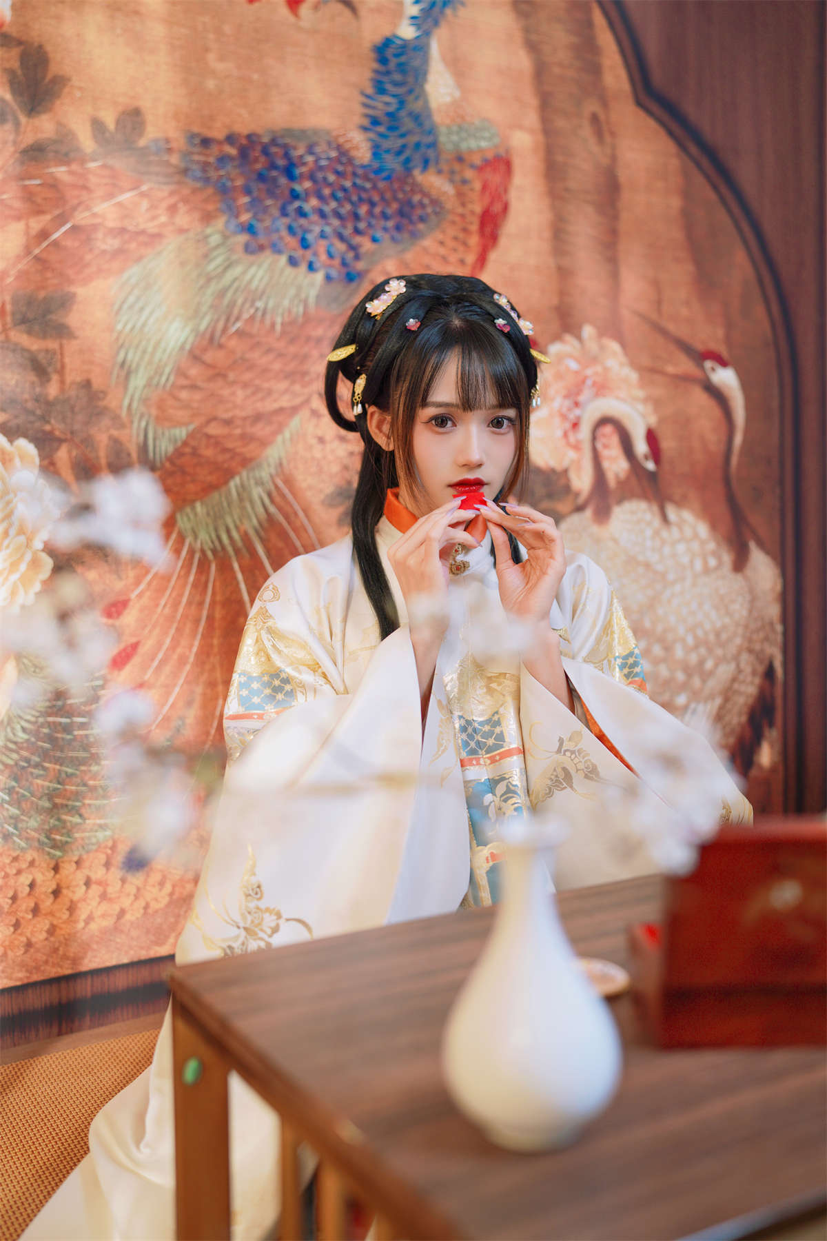 YITUYU艺图语 2023.05.29 小轩窗，正梳妆 兔子Zzz不吃胡萝卜插图1