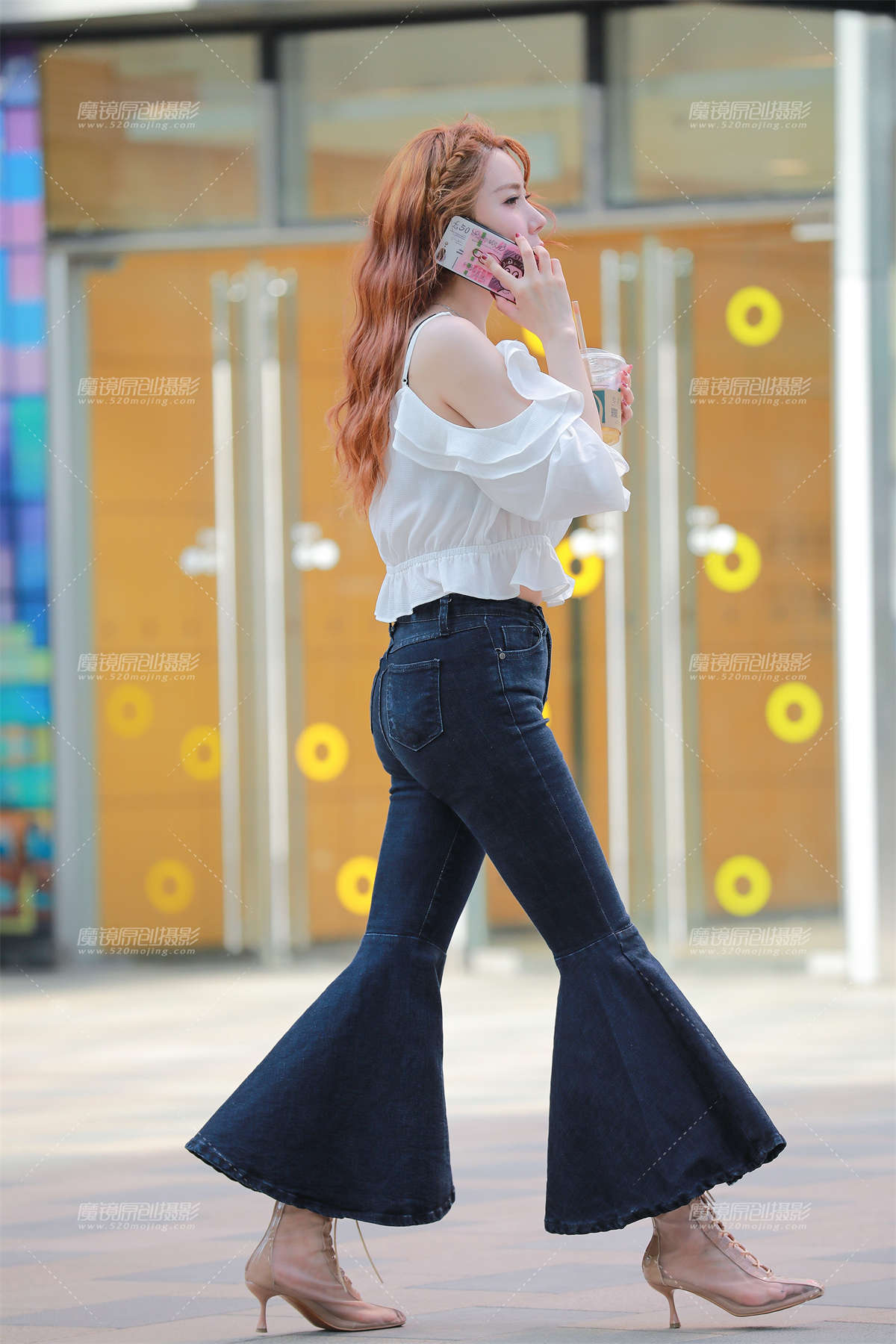 蓝牛漂亮美女-日更街拍