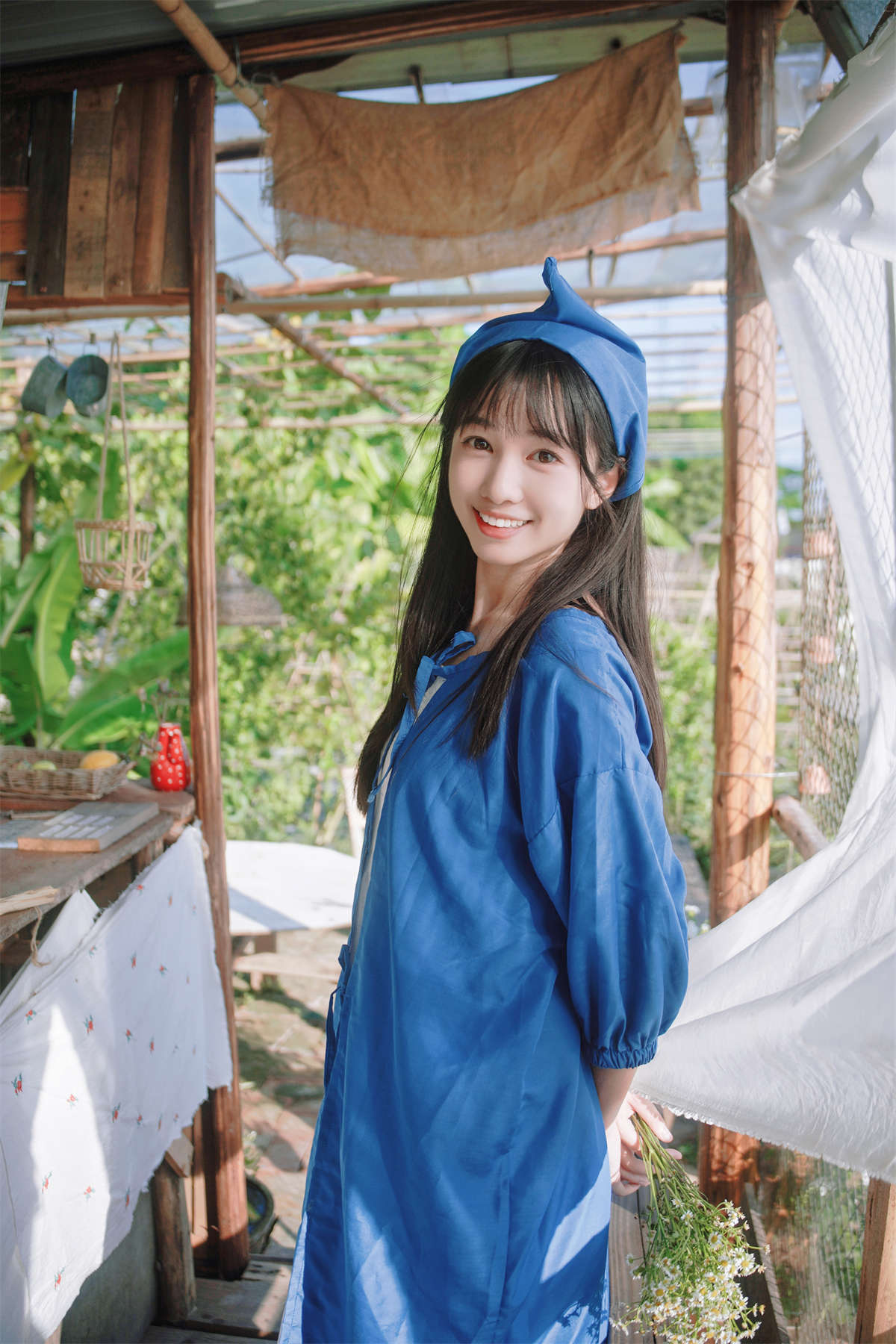 YITUYU艺图语 2025.01.08 田园暮歌，花裙少女之韵 巨大王插图1