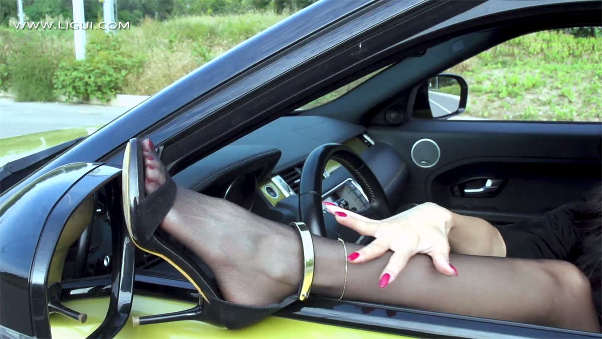 Ligui丽柜视频 2021.06.15 香车丽人 凉儿-日更街拍
