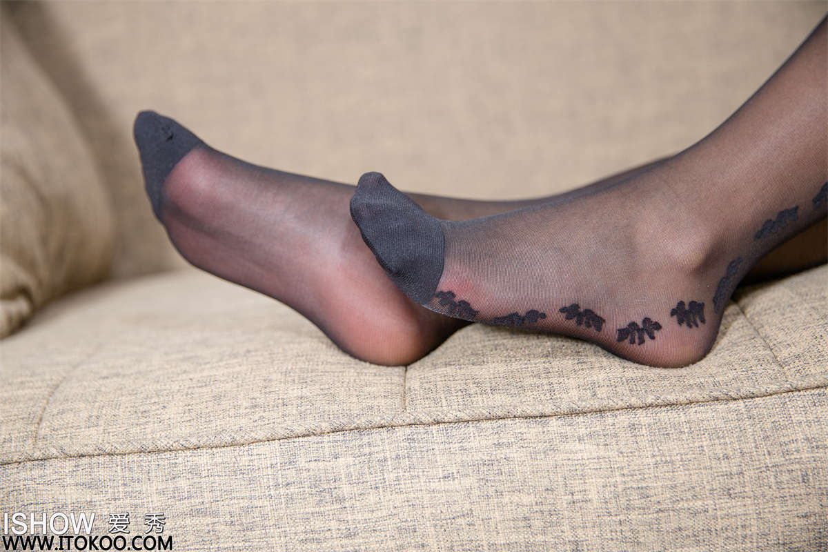 ISHOW爱秀 2022.10.01 NO.333 尹心茹Ruth-日更街拍