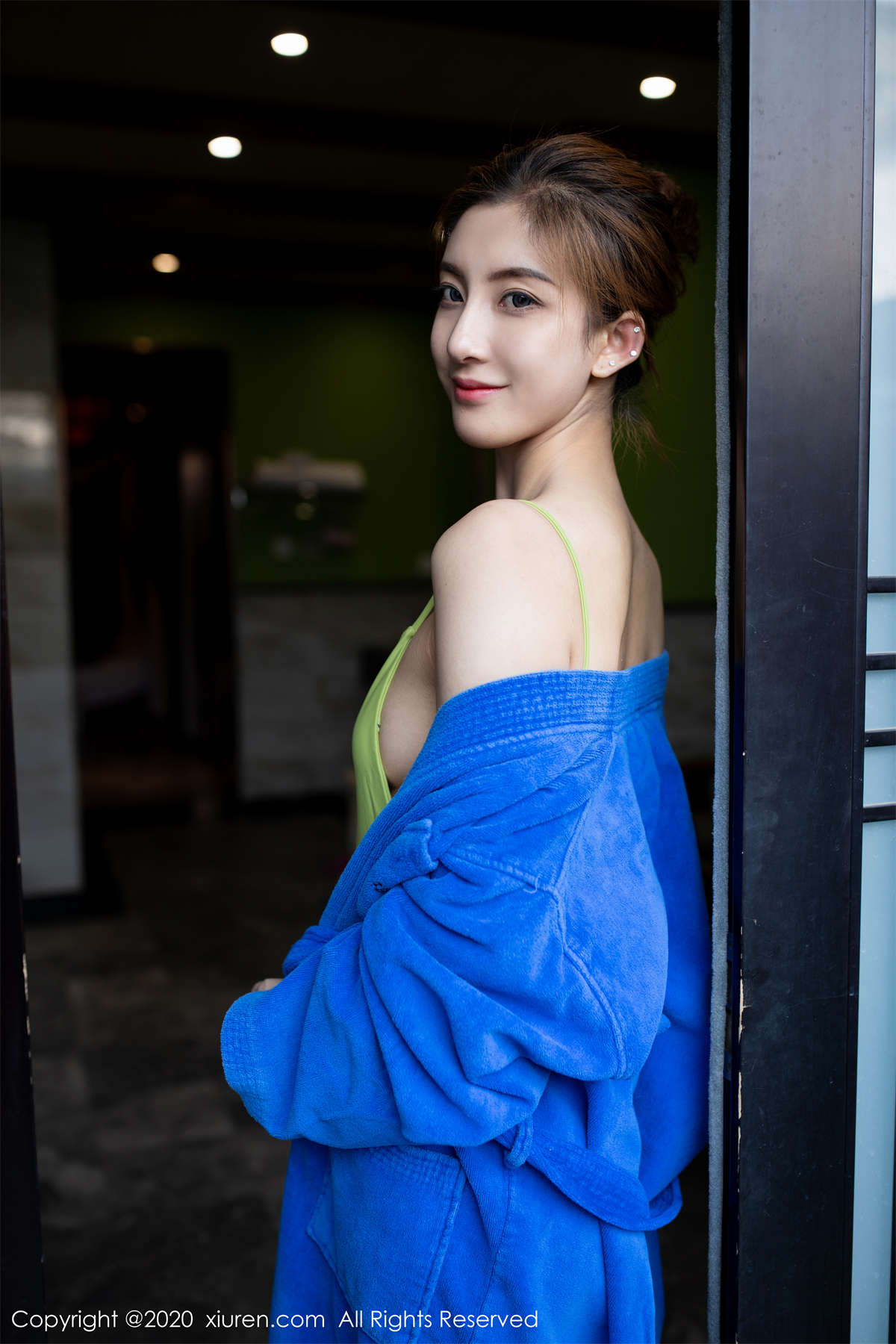 图片[2]-Xiuren秀人网 2020.04.30 NO.2207 林文文yooki-日更街拍