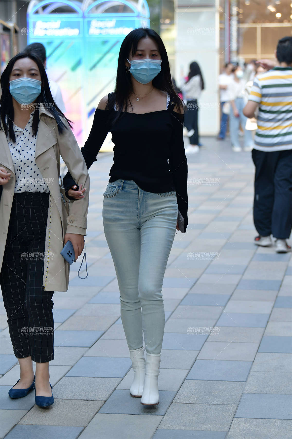 ★款款而来牛仔裤美女-日更街拍