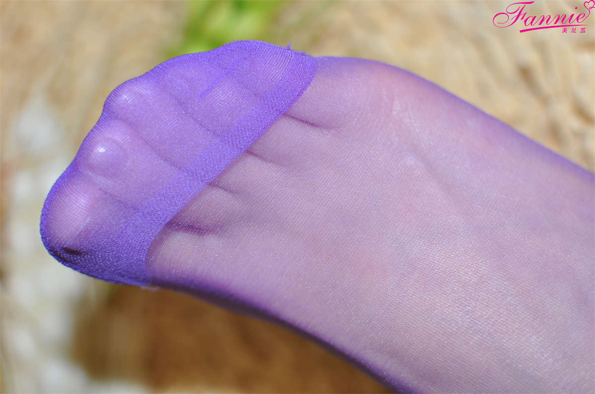 图片[2]-Fannie芬妮美足园NO.345 夏日柔情（紫色短丝）-日更街拍