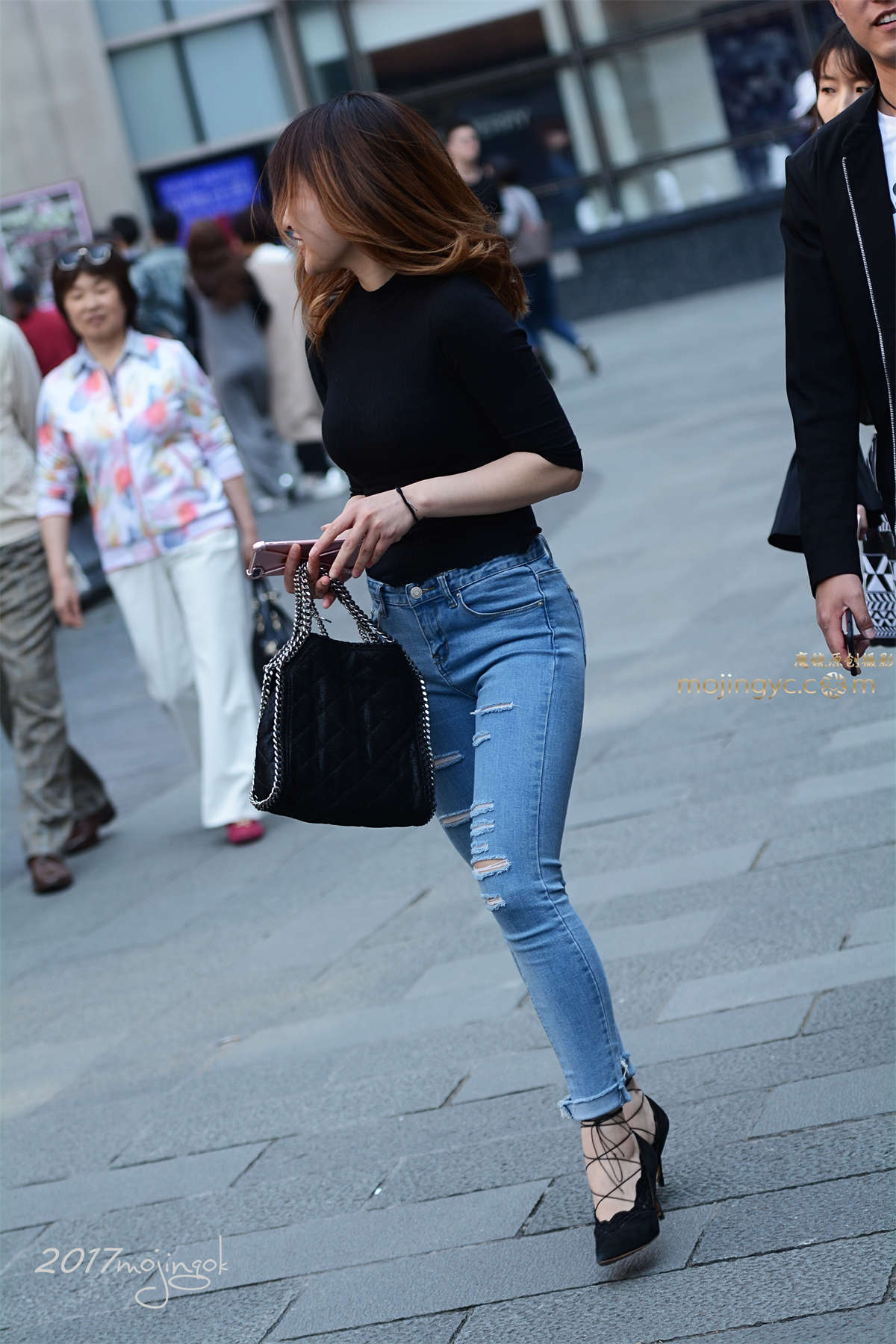 咔喳赛46 紧身牛仔高跟（15p）-日更街拍