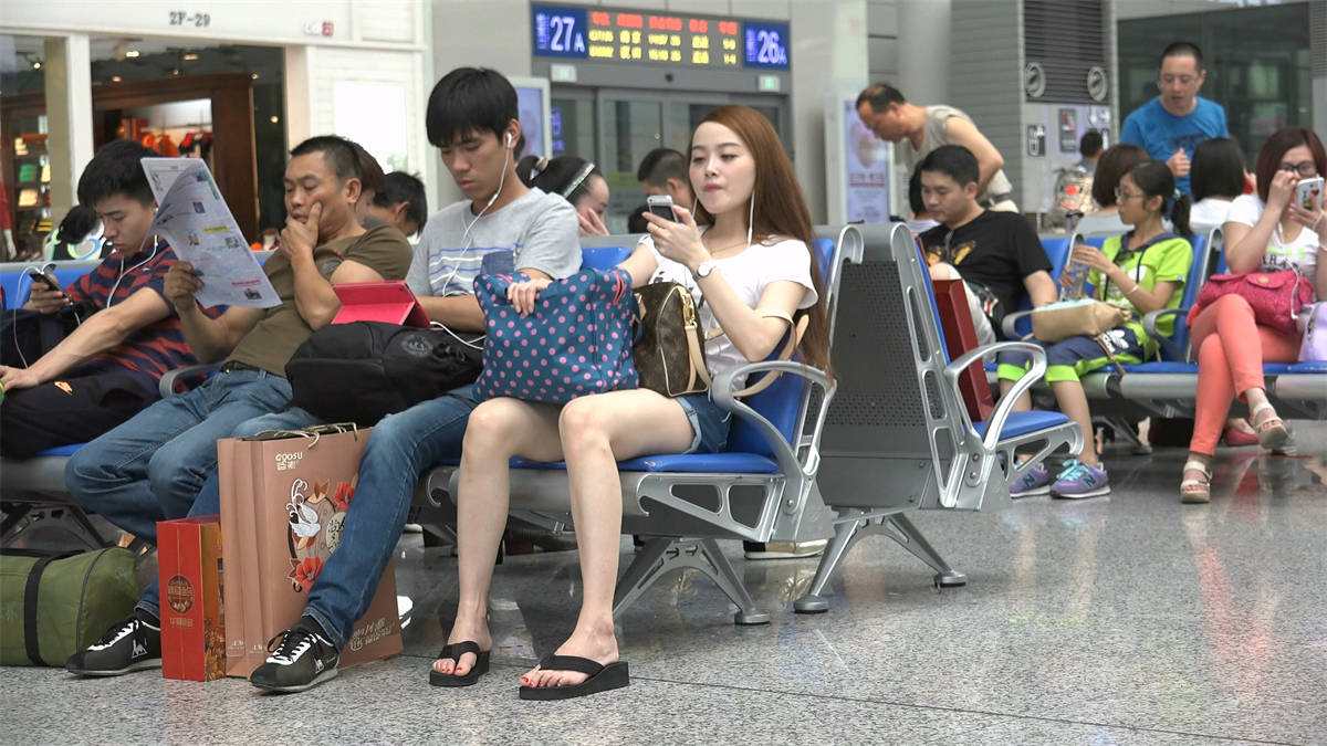 图片[2]-又是一个爱追剧的女孩-日更街拍