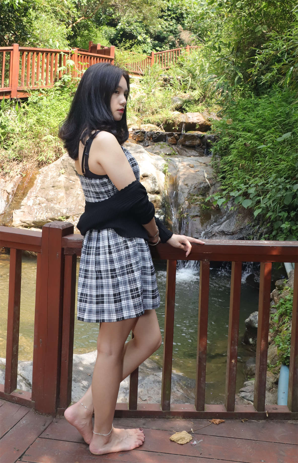 aappary摄影 No.004 山林深处有美女之彩铃-日更街拍