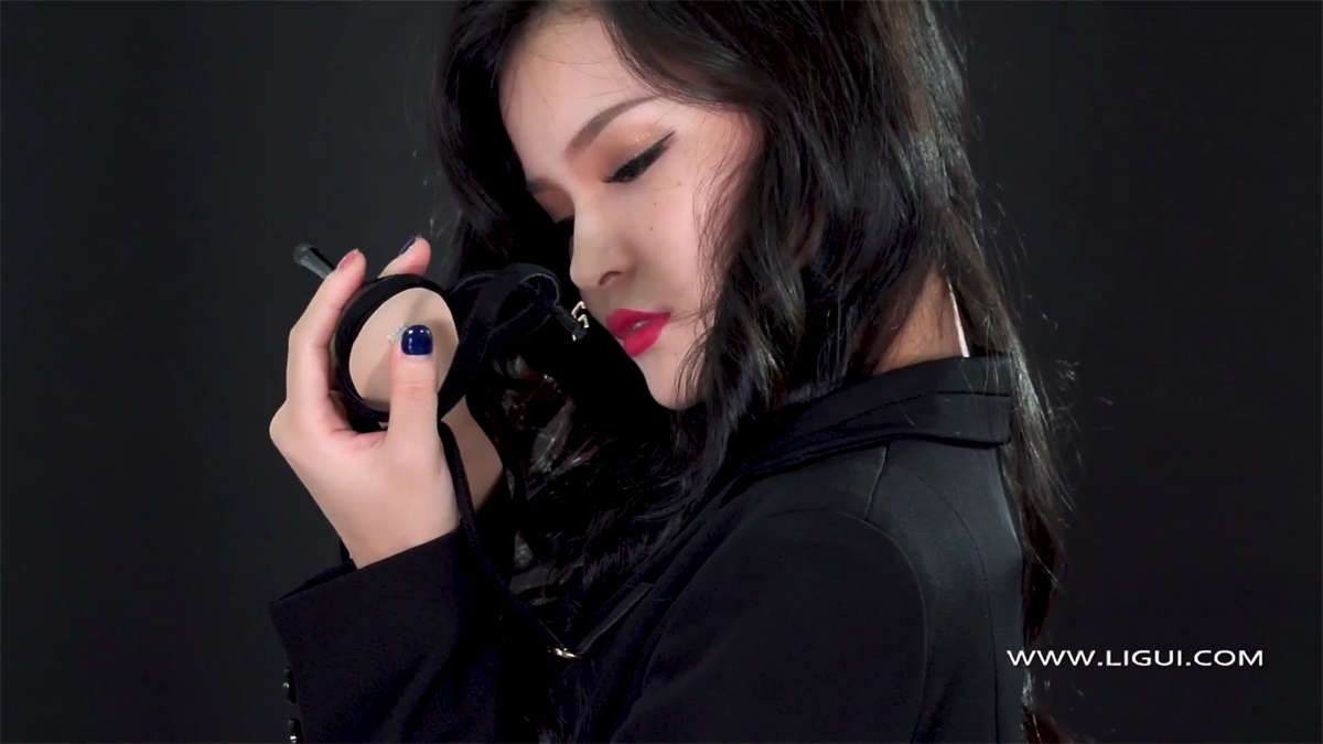 Ligui丽柜视频 2020.08.29 梦欲女同事 苏黎-日更街拍