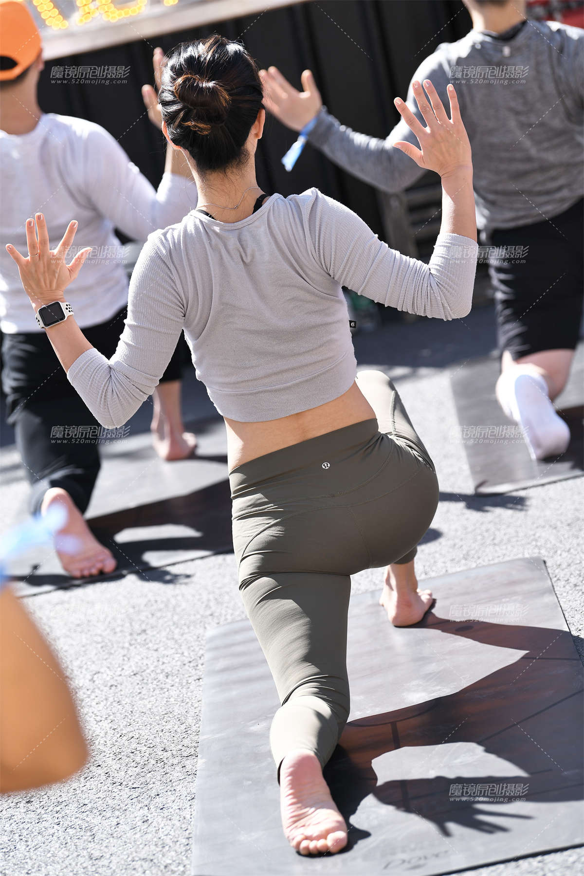 图片[2]-【咔喳赛贴】午后的阳光-日更街拍