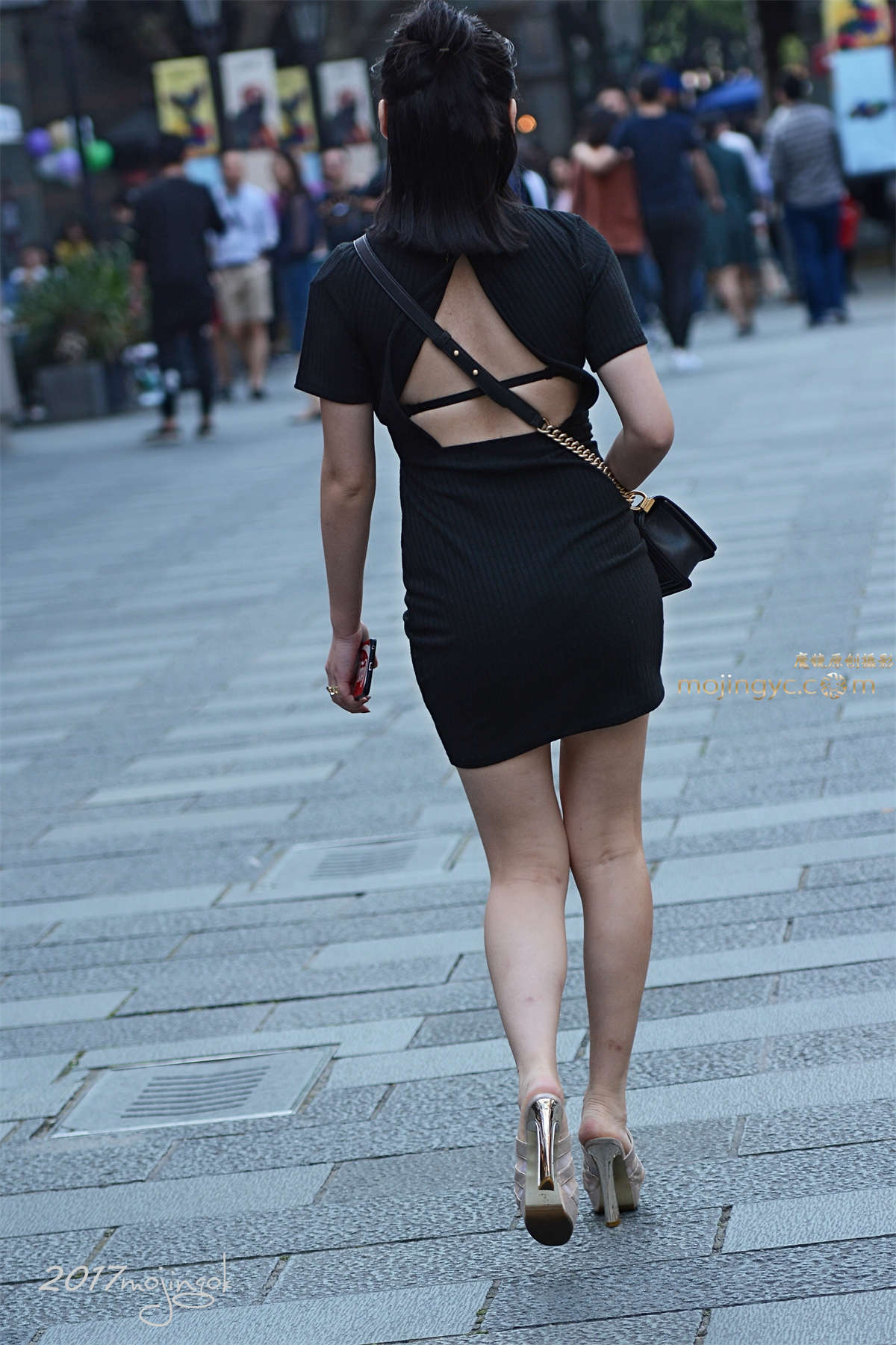 图片[2]-咔喳赛48 紧身短裙露背高跟（15p）-日更街拍