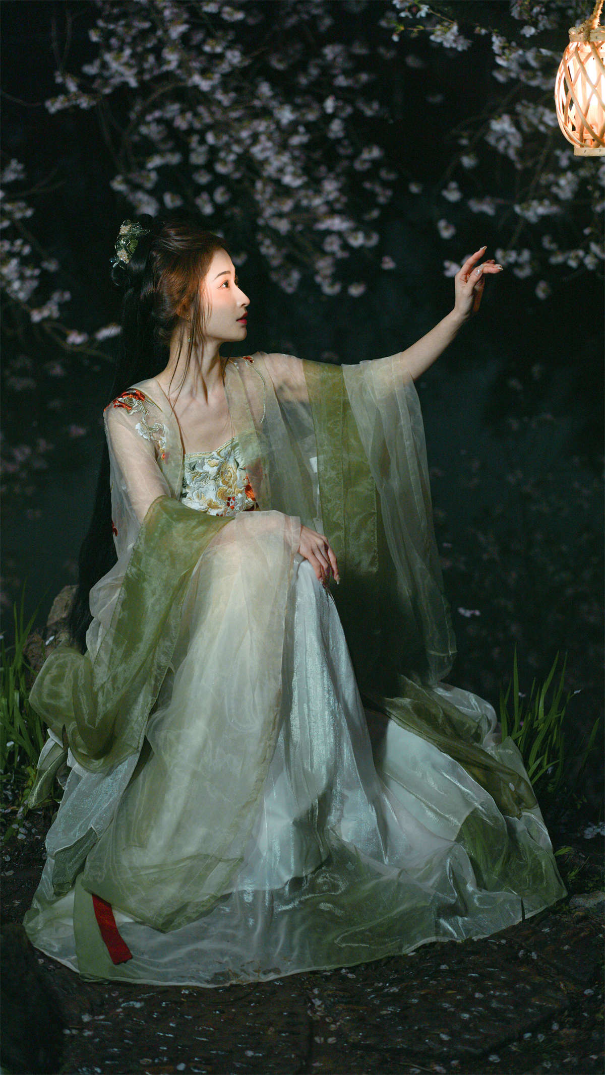 YITUYU艺图语 2023.04.13 夜探樱 疏莉插图1