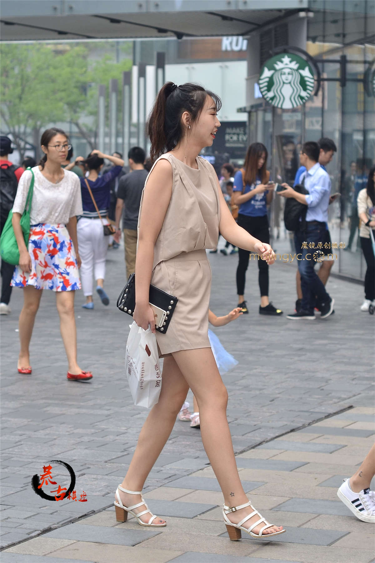 图片[2]-11-2 裸色衣服-日更街拍