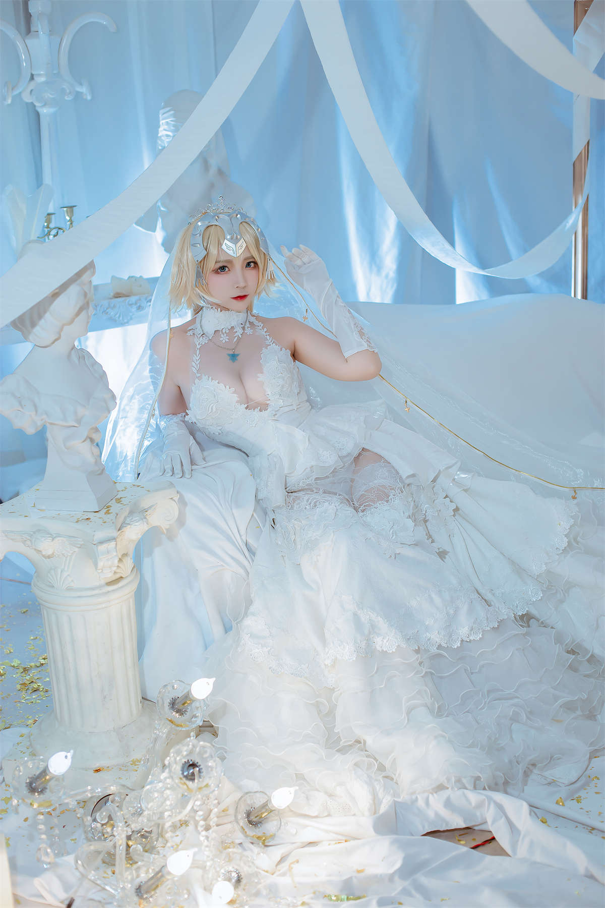 高产型Coser-二佐Nisa fate贞德花嫁-日更街拍