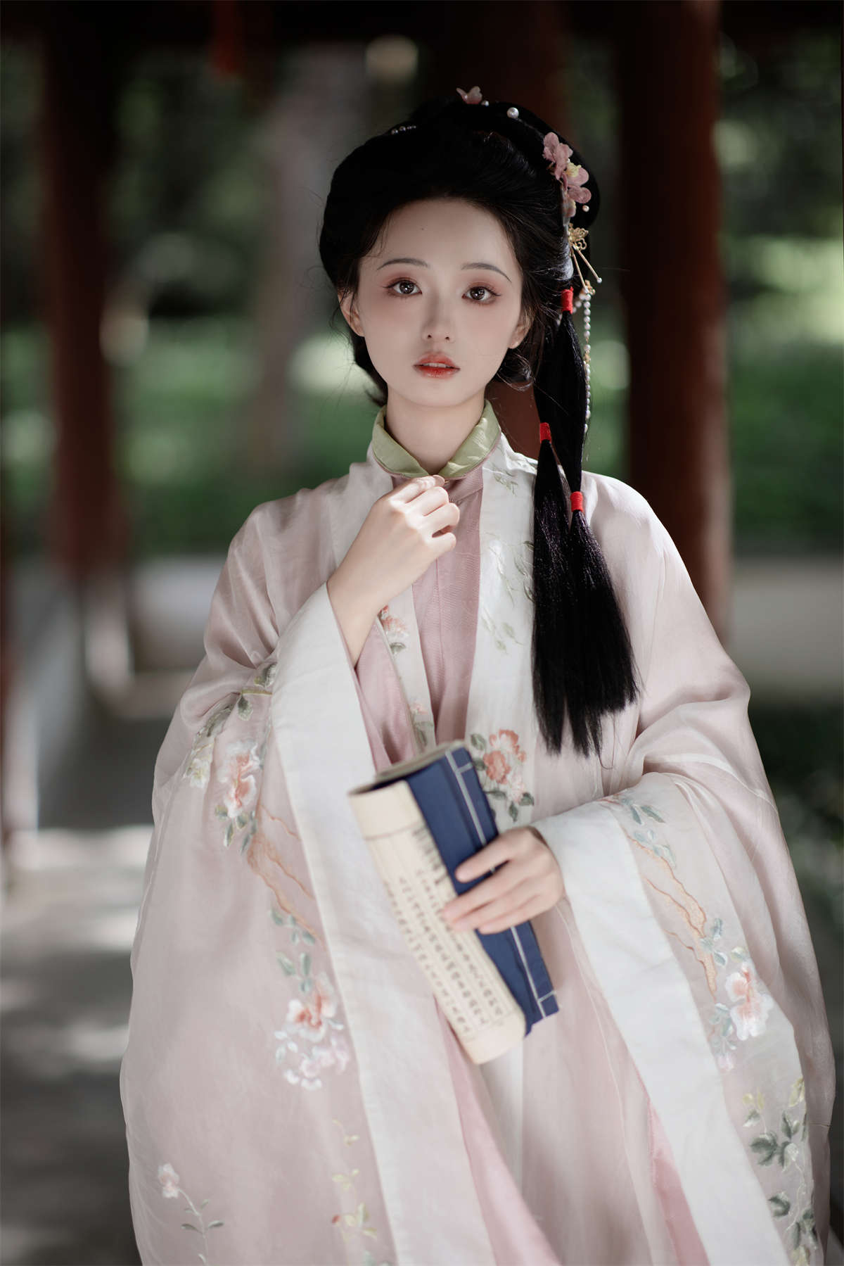YITUYU艺图语 2023.11.26 暖冬 小羊爱干饭-日更街拍