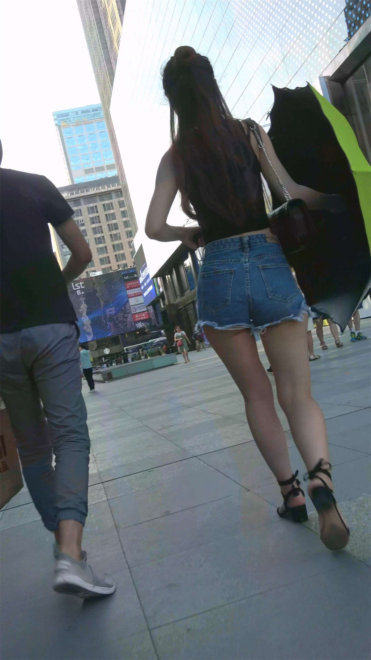 图片[2]-拥有这么没的女友-日更街拍