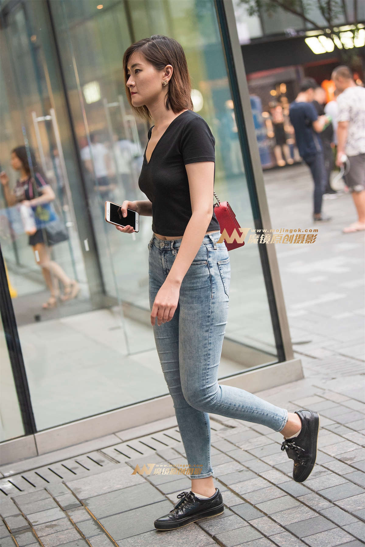 【赛德克赛帖】紧牛短发女-日更街拍