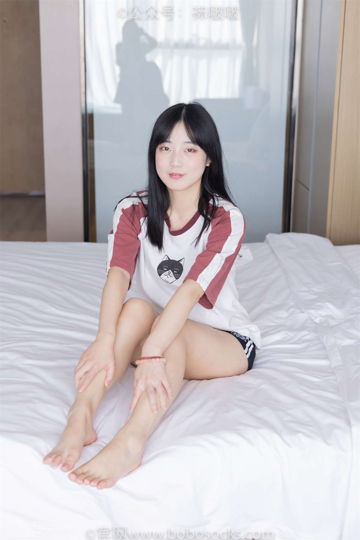 图片[2]-袜啵啵 No.036 菠萝-帆布鞋、白棉袜、裸足花絮版-日更街拍