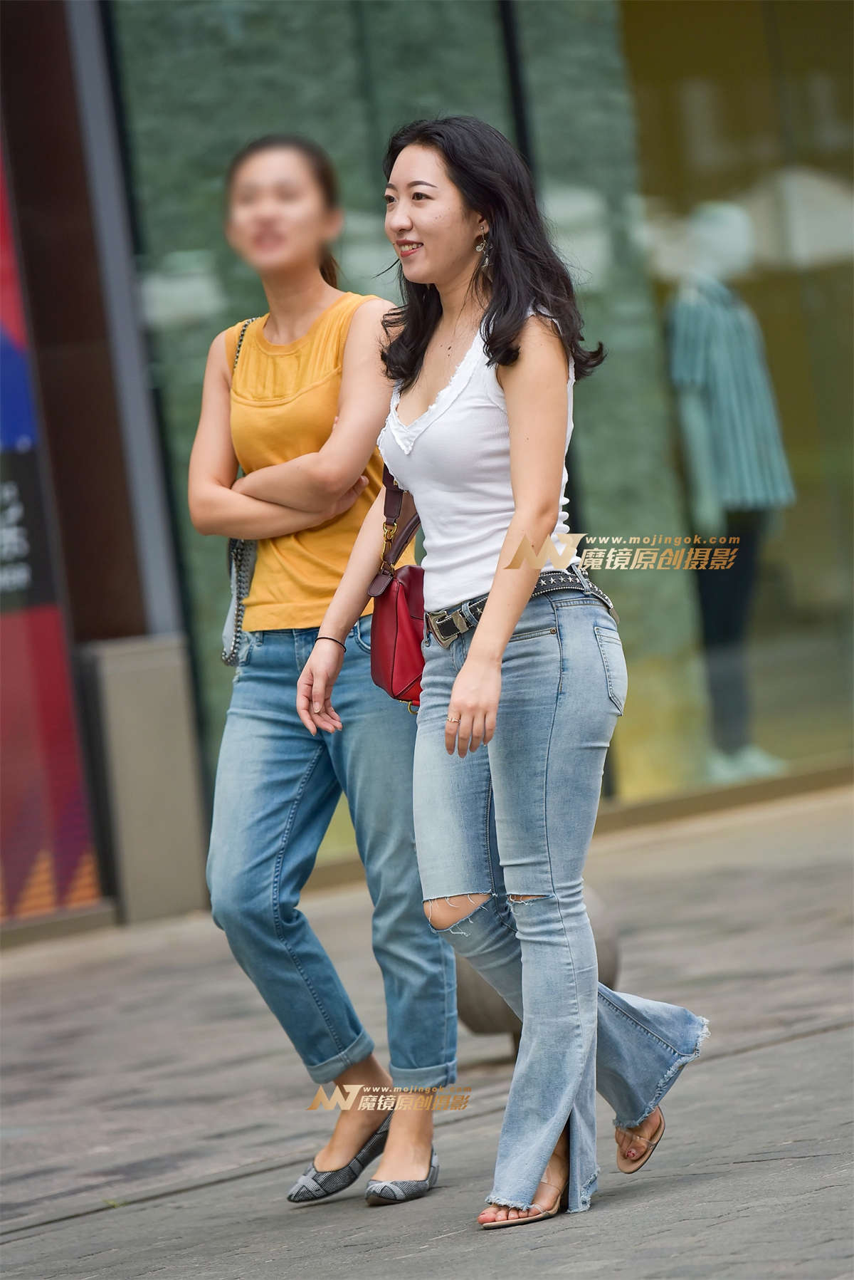 【赛德克赛帖】紧牛喇叭裤-日更街拍