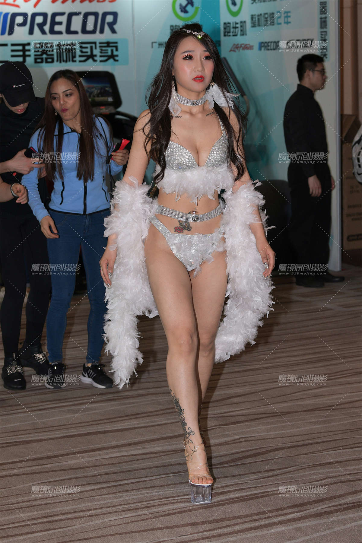 图片[2]-【视觉冲击赛贴】美臀公主来了~-日更街拍