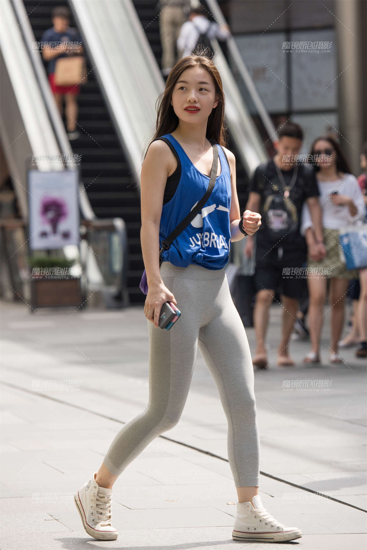 【慕容笙赛贴】瑜伽裤小姐姐-日更街拍