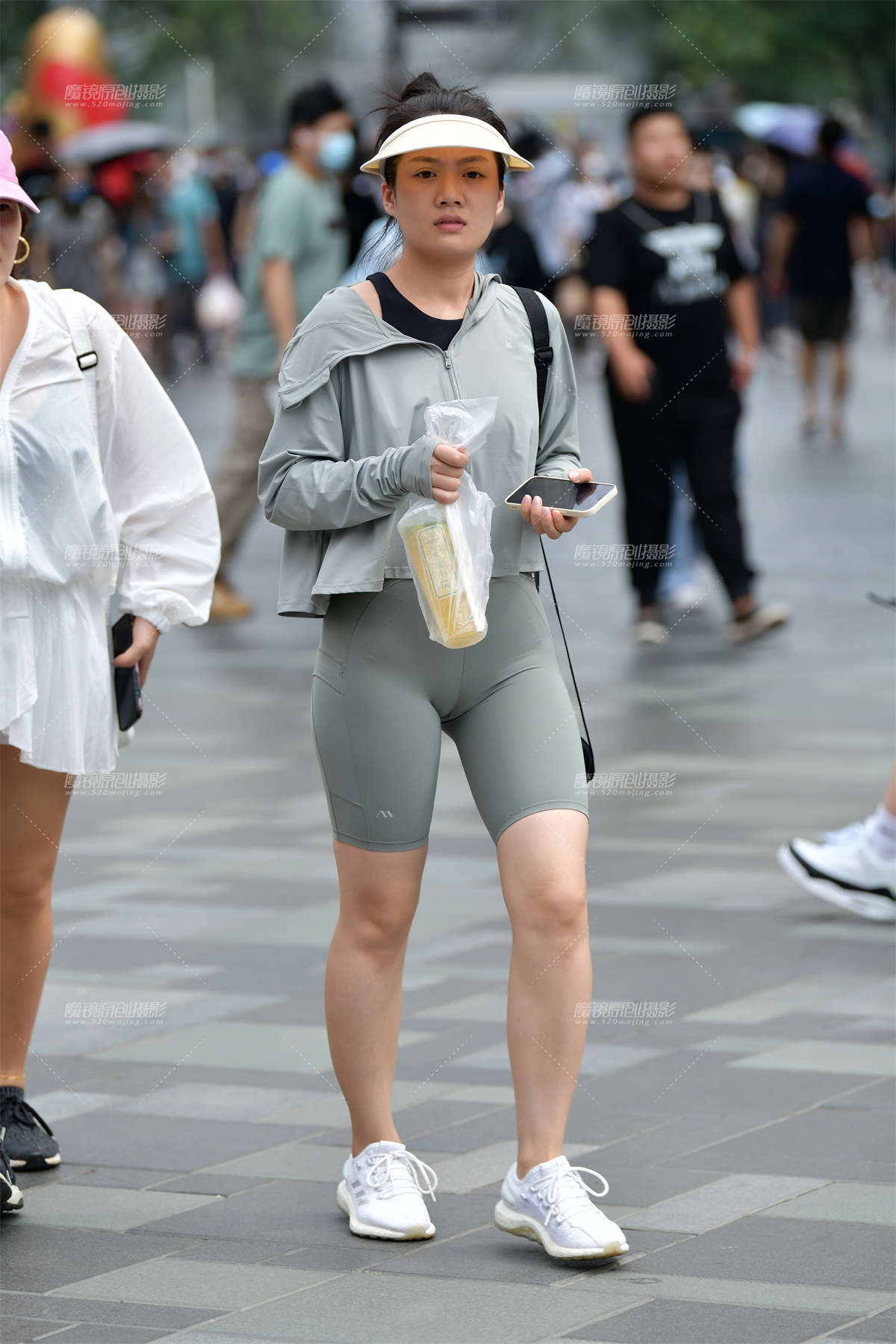 ★瑜伽运动紧身短裤美女-日更街拍