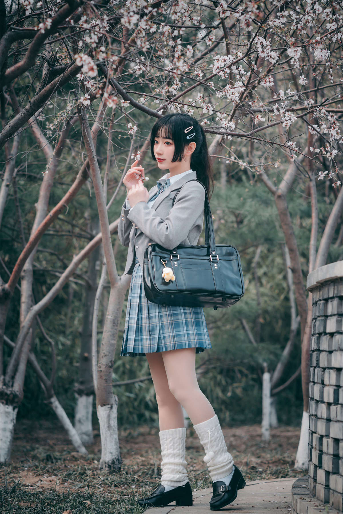 YITUYU艺图语 2023.04.14 灰色JK 桃墨公子x插图1