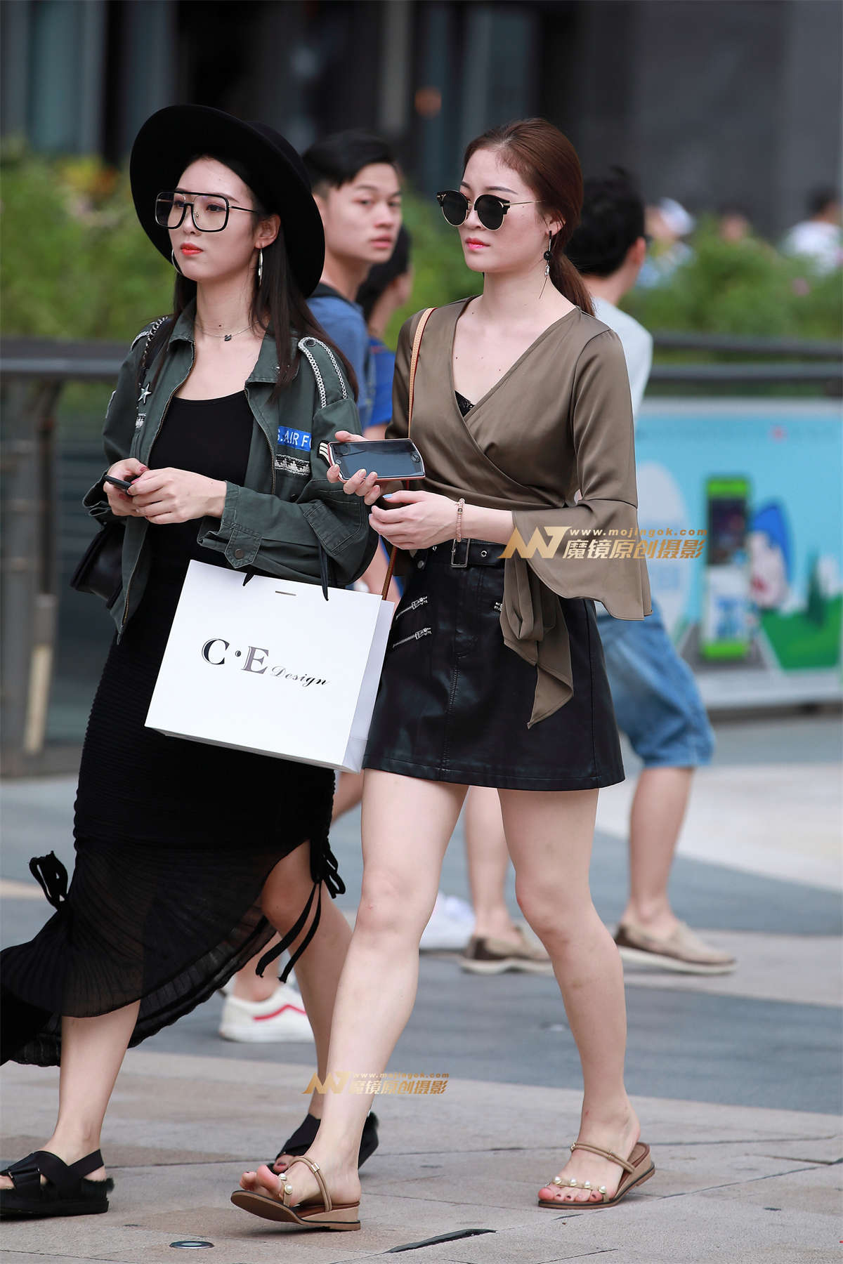 短裙，裸腿，凉拖-日更街拍