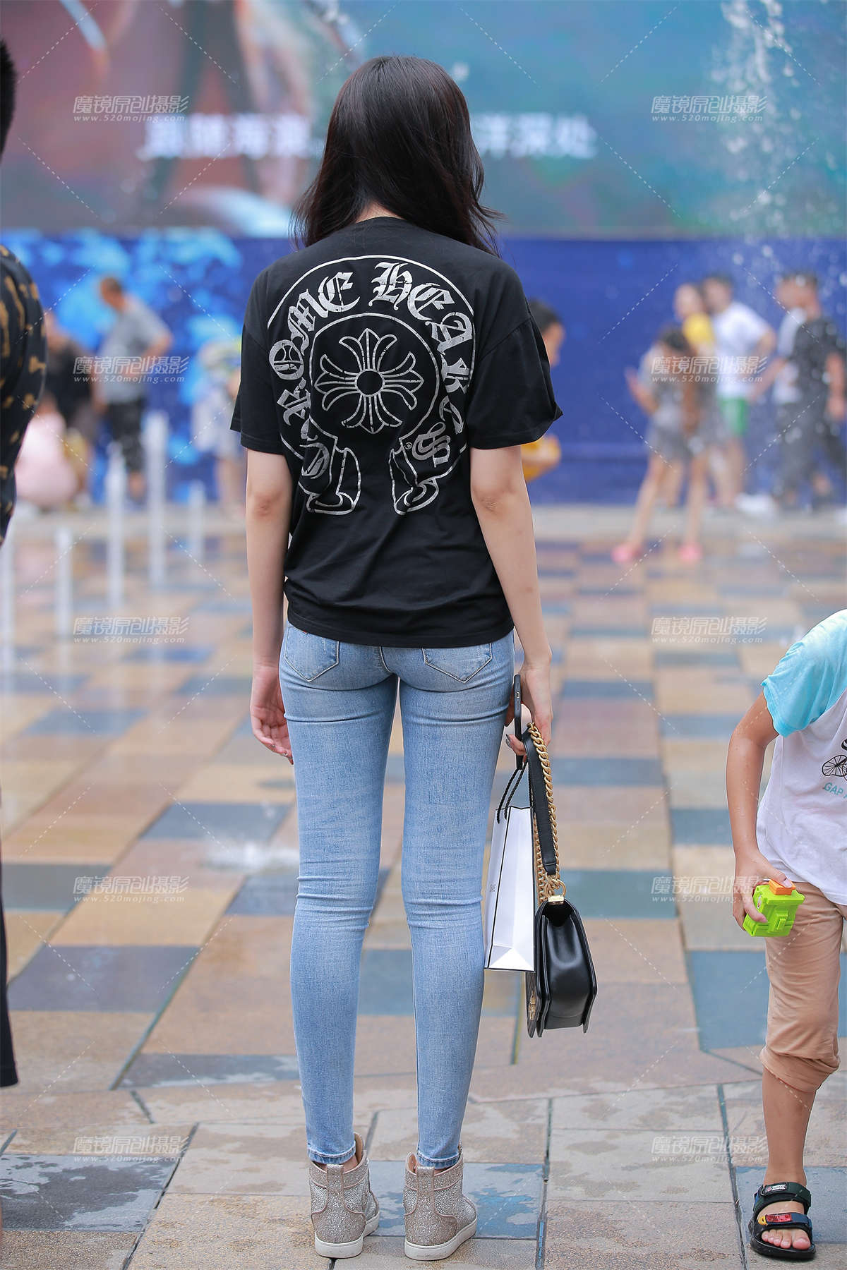 图片[2]-甜美小姐姐-日更街拍