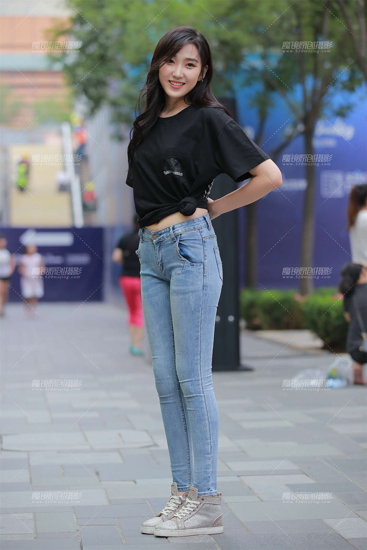 甜美小姐姐-日更街拍