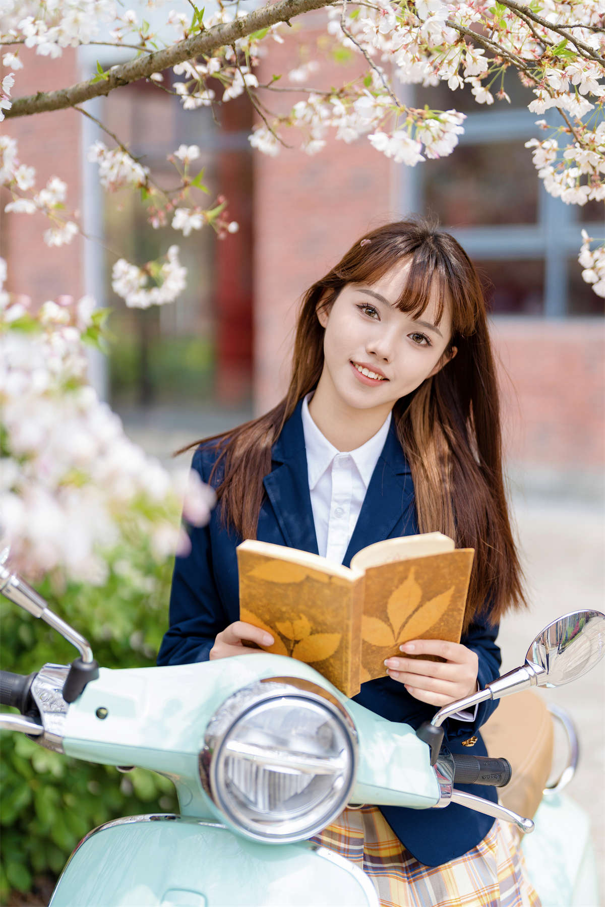 YITUYU艺图语 2023.06.17 梨花树下 cake-日更街拍