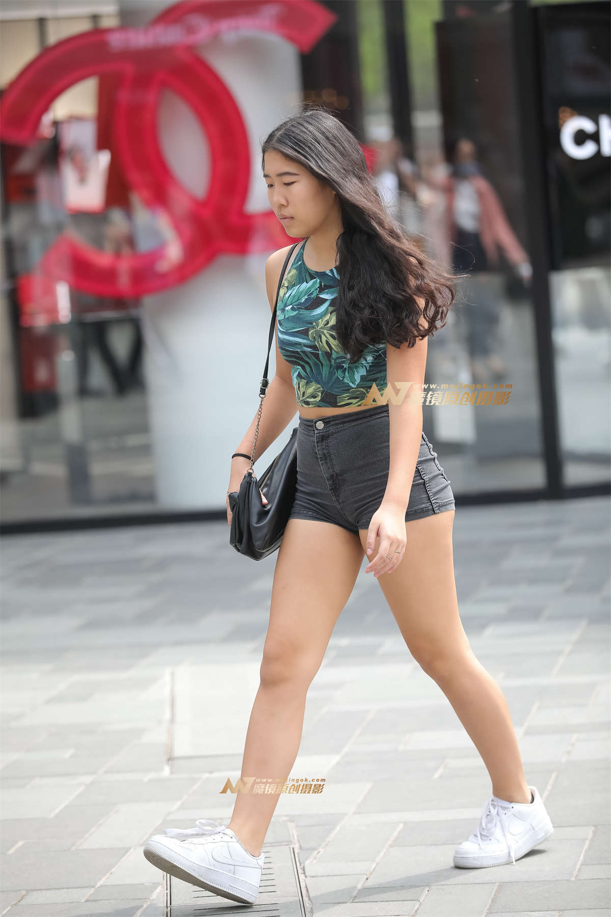 【凯恩赛帖】紧致牛仔 最适合丰臀的女生-日更街拍