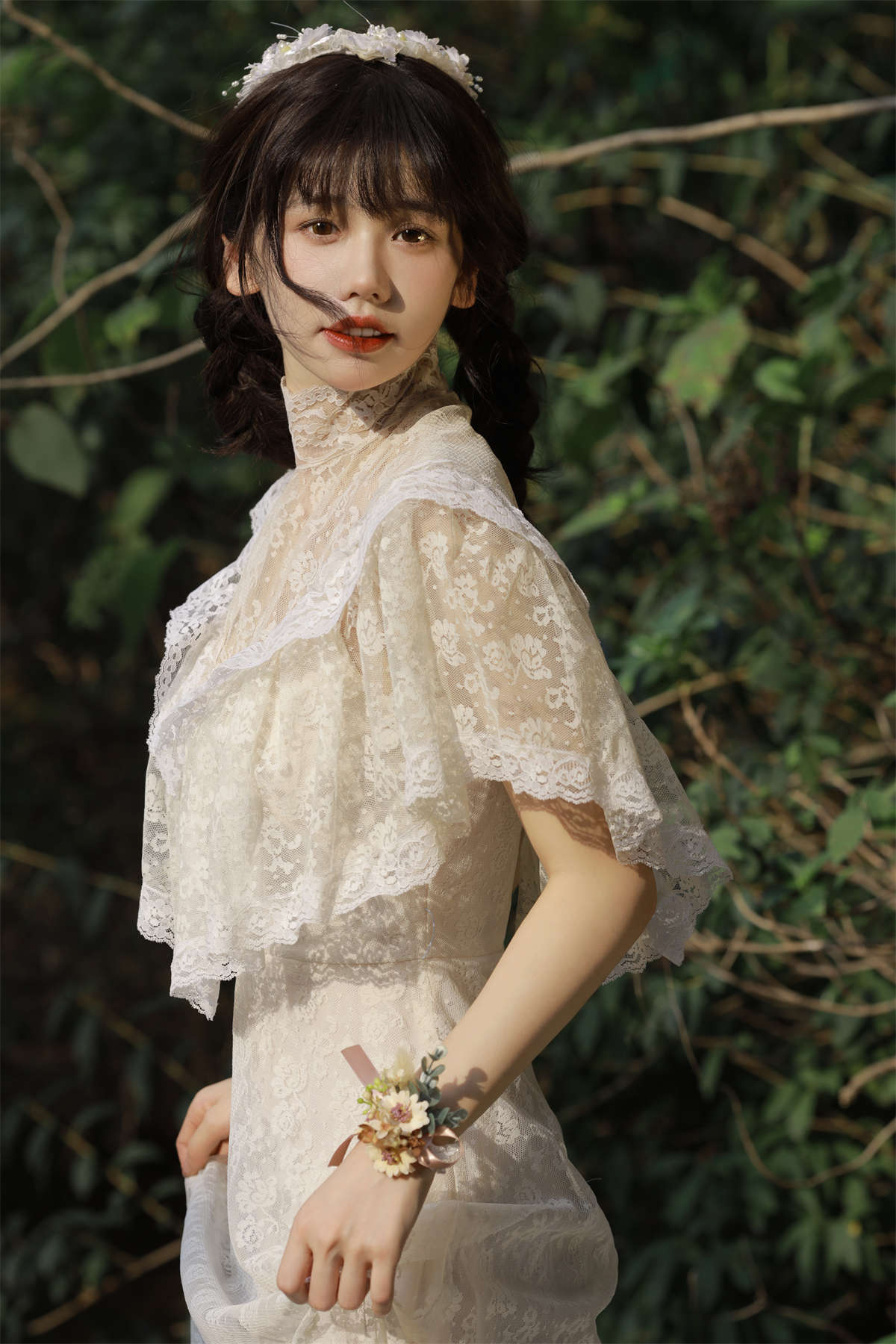 YITUYU艺图语 2022.10.26 水边少女 林木婷子-日更街拍