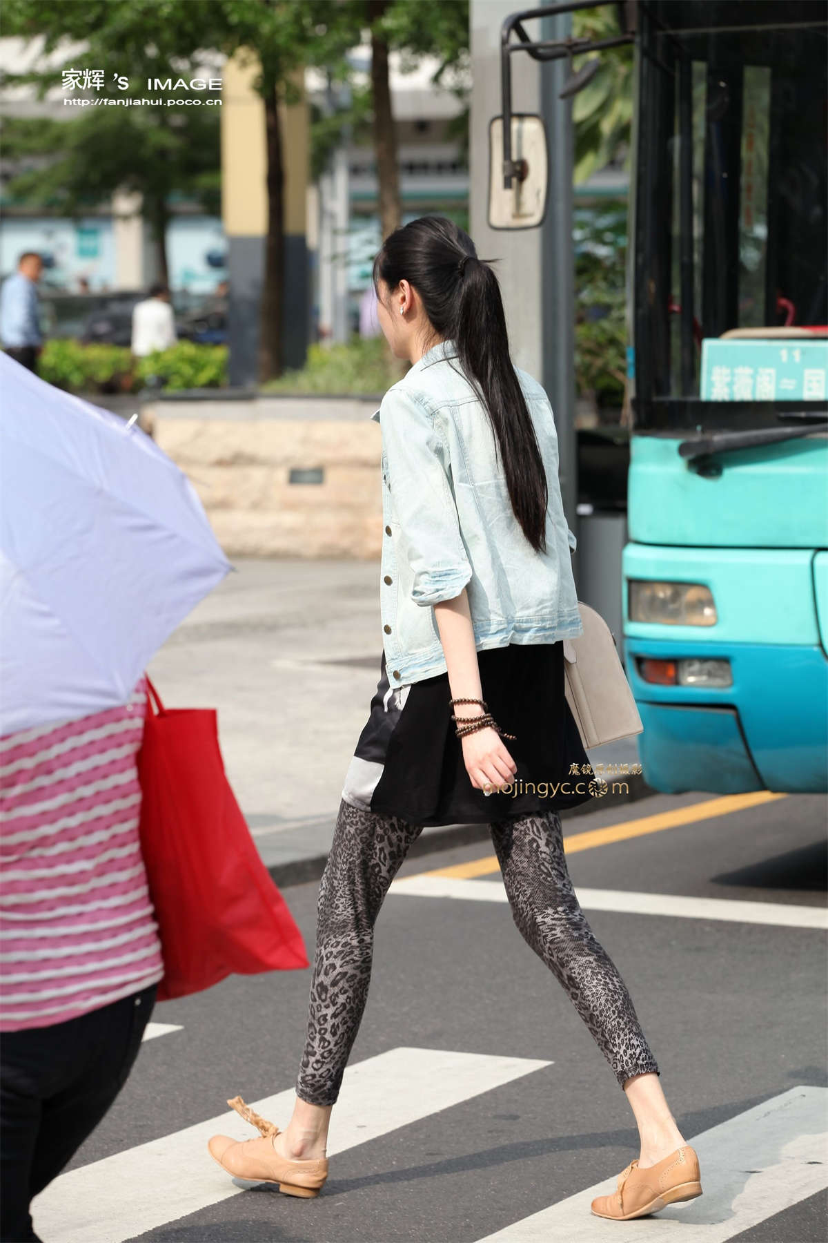 兽纹紧身裤长腿mm-日更街拍