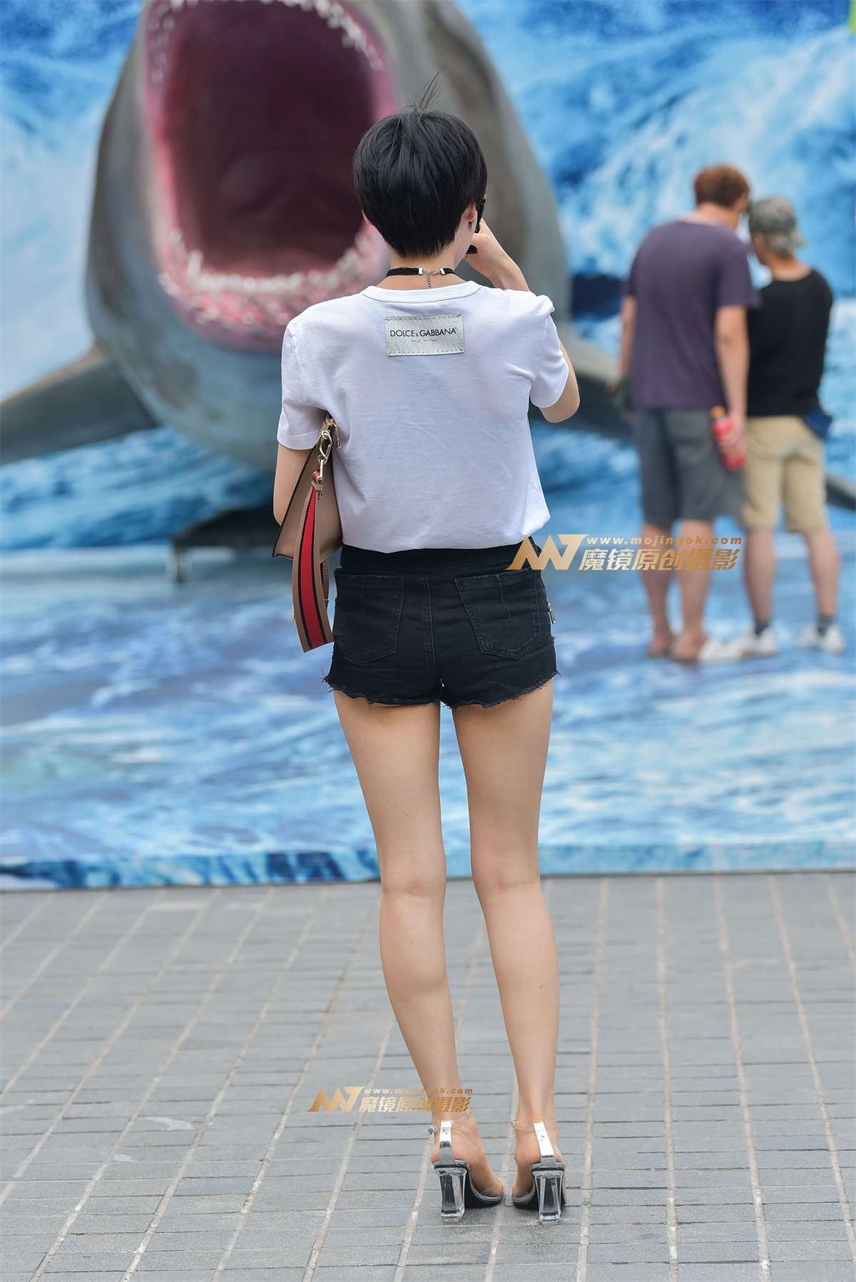 图片[2]-【赛德克赛帖】时尚热裤 长腿气质辣妈-日更街拍