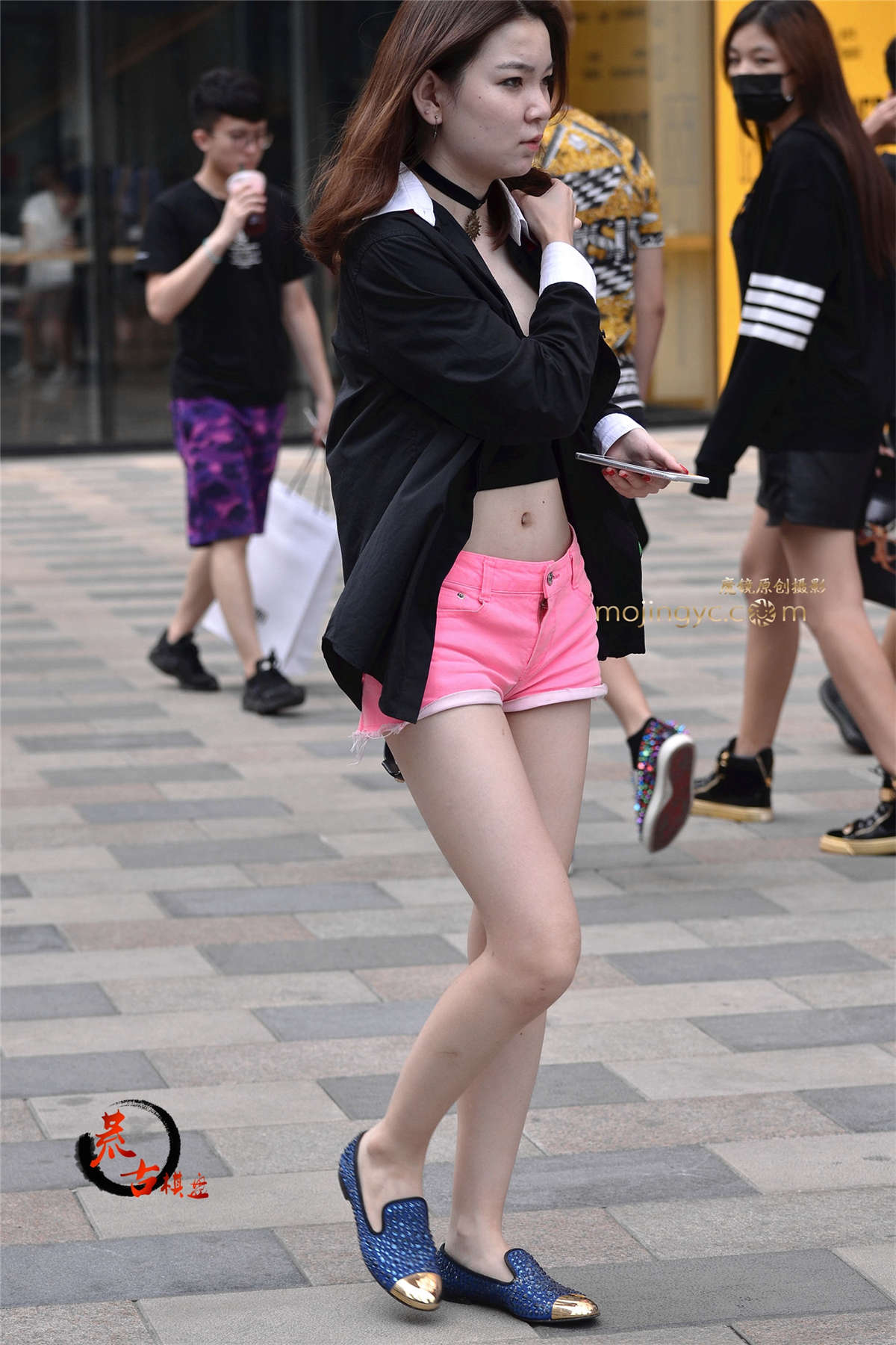 图片[2]-11-6 粉色热裤-日更街拍