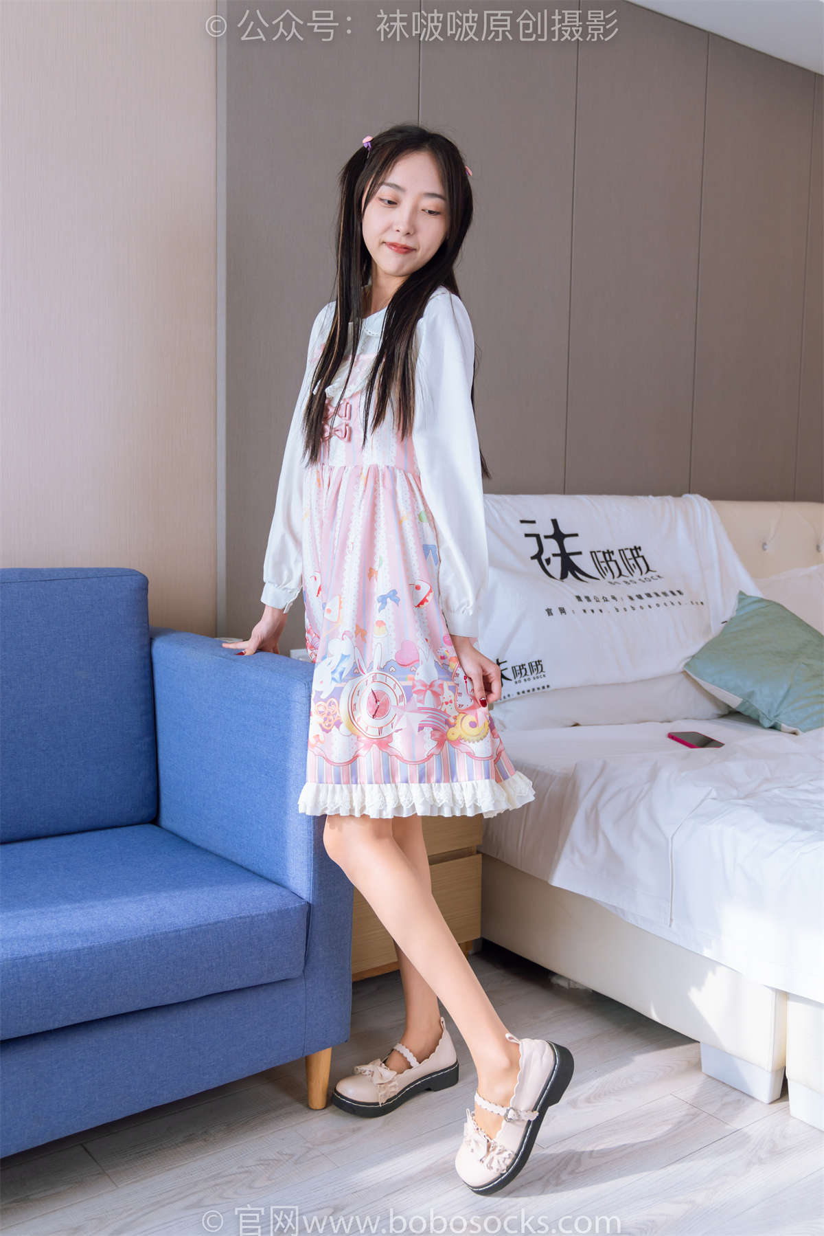 袜啵啵 No.187 稚予-Lolita裙、白皮鞋、肉丝（脚尖透明款）、仅花絮版视频含有水打湿丝袜剧情 花絮版-日更街拍