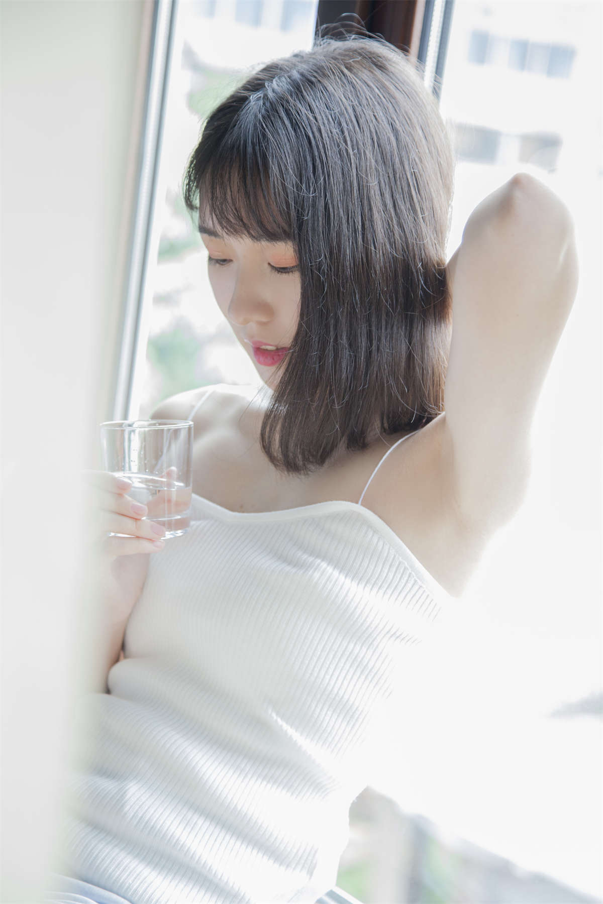 YITUYU艺图语 2021.10.30 柠檬味的夏天 琳琳-日更街拍