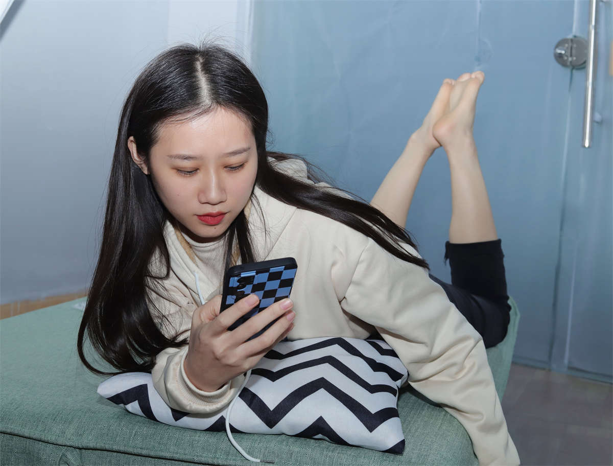 aappary摄影 No.015 极品美女小芳第一季超近距离拍摄脚底-日更街拍