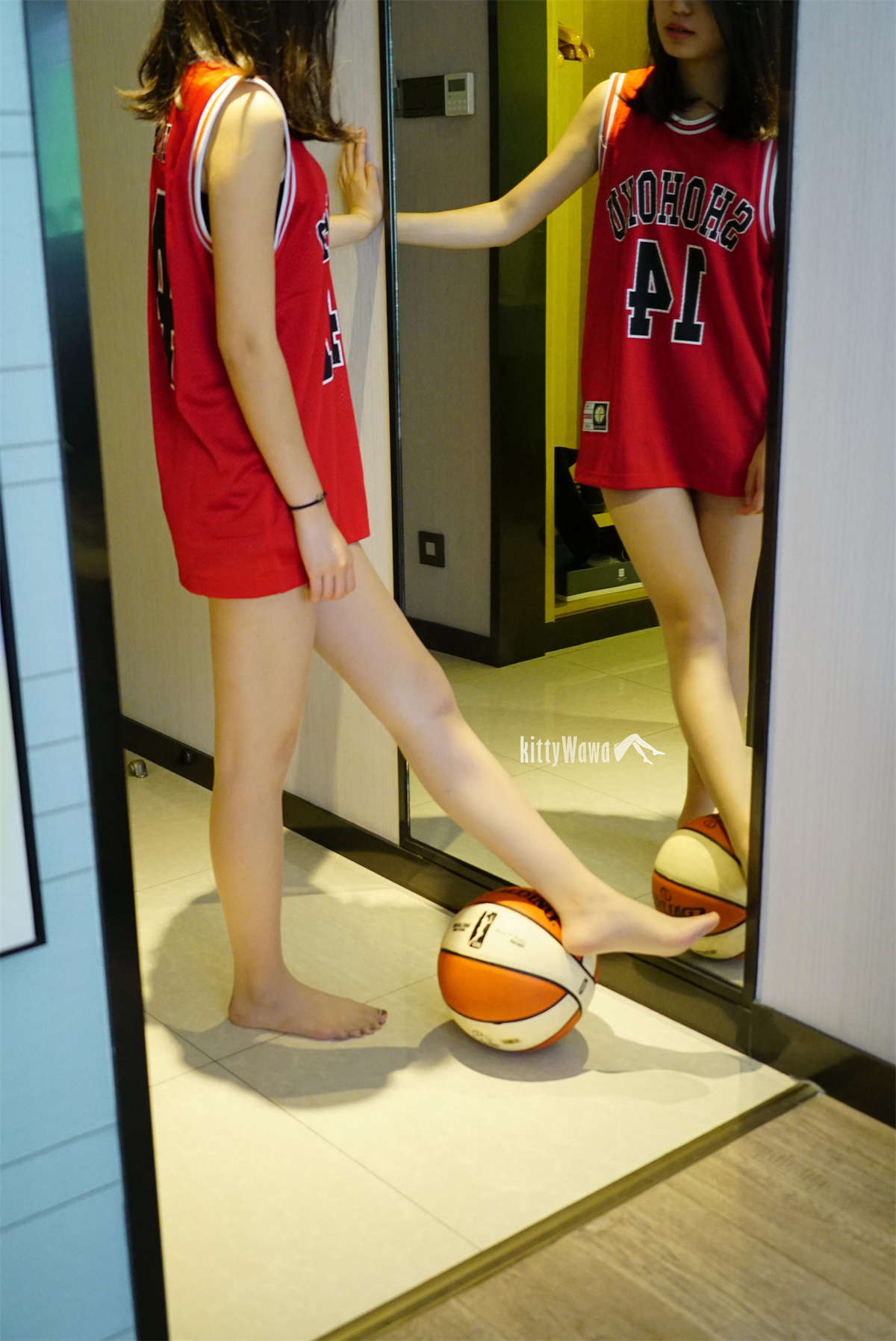 图片[2]-kittyWawa袜小喵 KT016 篮球少女14号-日更街拍