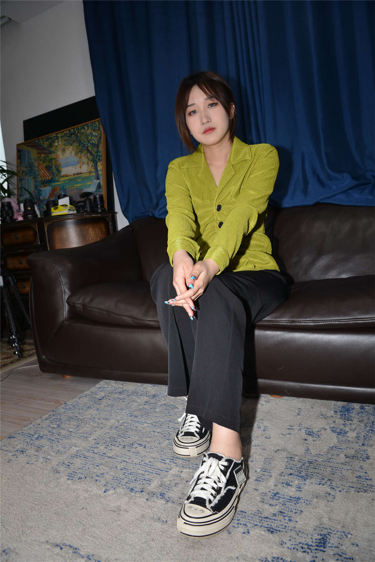 Sexy Asian Girls Feet No.002 QIQI的性感的40码裸足大脚丫-日更街拍